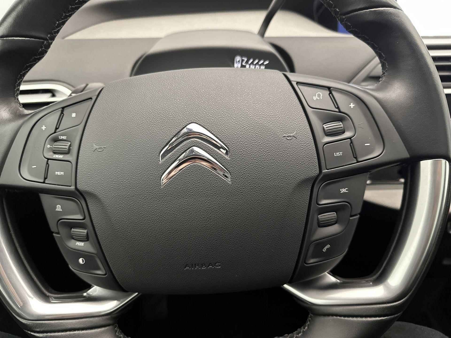 Citroen Grand C4 SpaceTourer Shine 130 pk Automaat | Navigatie | Glazen Panoramadak | Achteruitrijcamera | Verwarmde Voorstoelen met Massagefunctie | Keyless Entry/Start | Trekhaak | Adaptieve Cruise Control | 17" Lichtmetalen Velgen | Apple Carplay/Android Auto | - 19/38