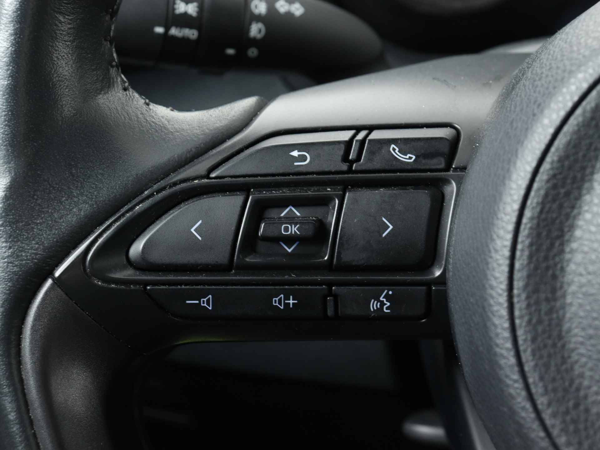 Toyota Yaris 1.5 Hybrid Executive Limited | Head-up Display | Stuur-/Stoelverwarming | - 22/43