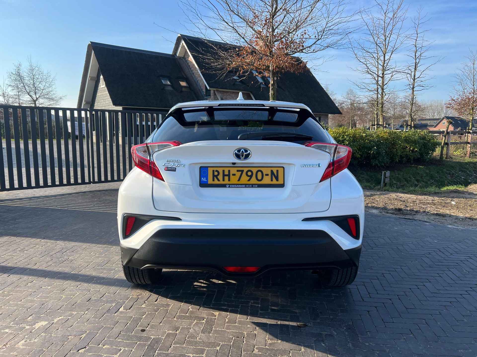 Toyota C-HR 1.8 Hybrid Executive | Navigatie | Camera | Stoelverwarming | NL-Auto | - 22/48