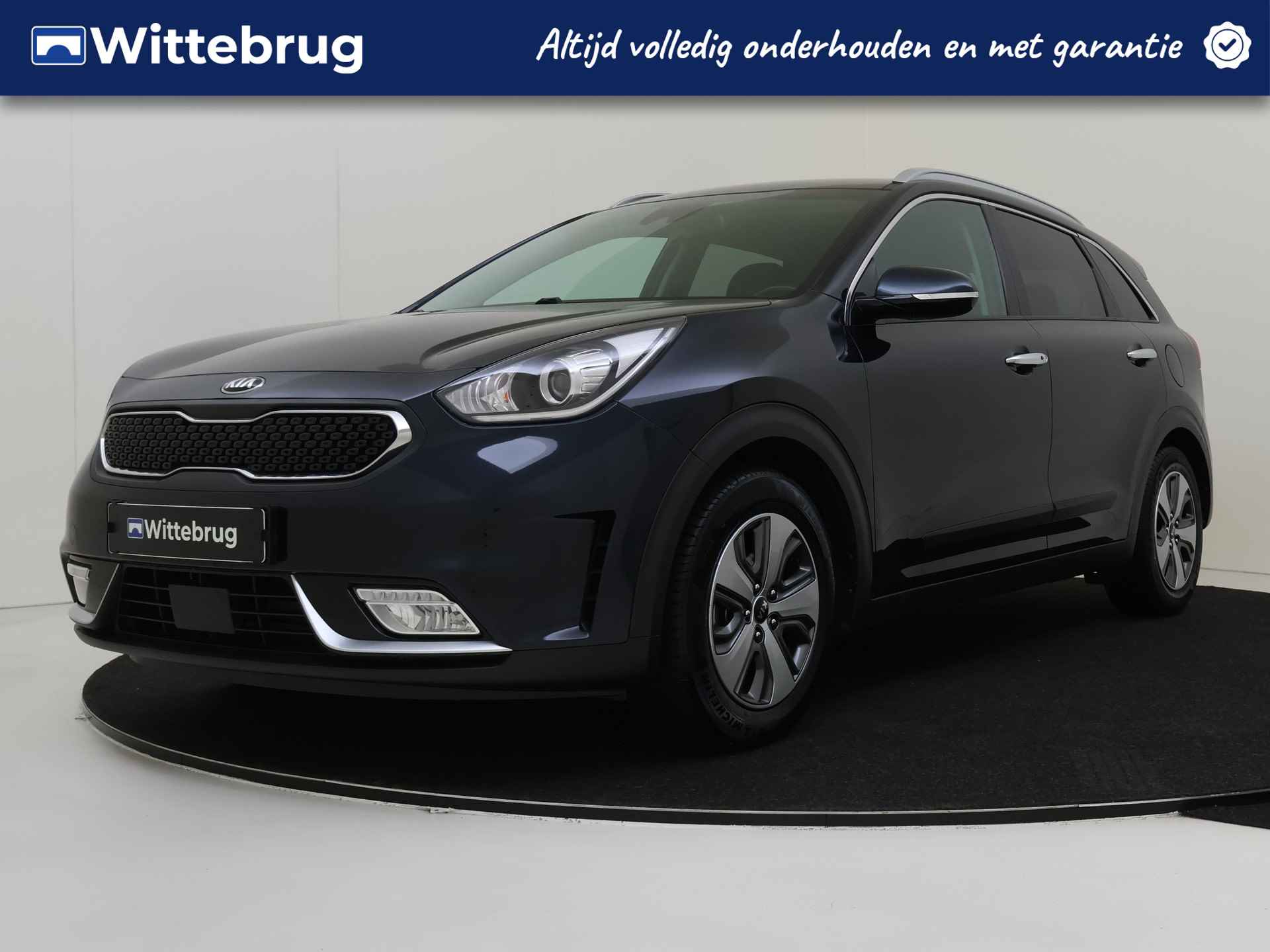 Kia Niro 1.6 GDi Hybrid DynamicPlusLine 140 pk Automaat | Trekhaak | Navigatie | Lederen Bekleding - 1/37