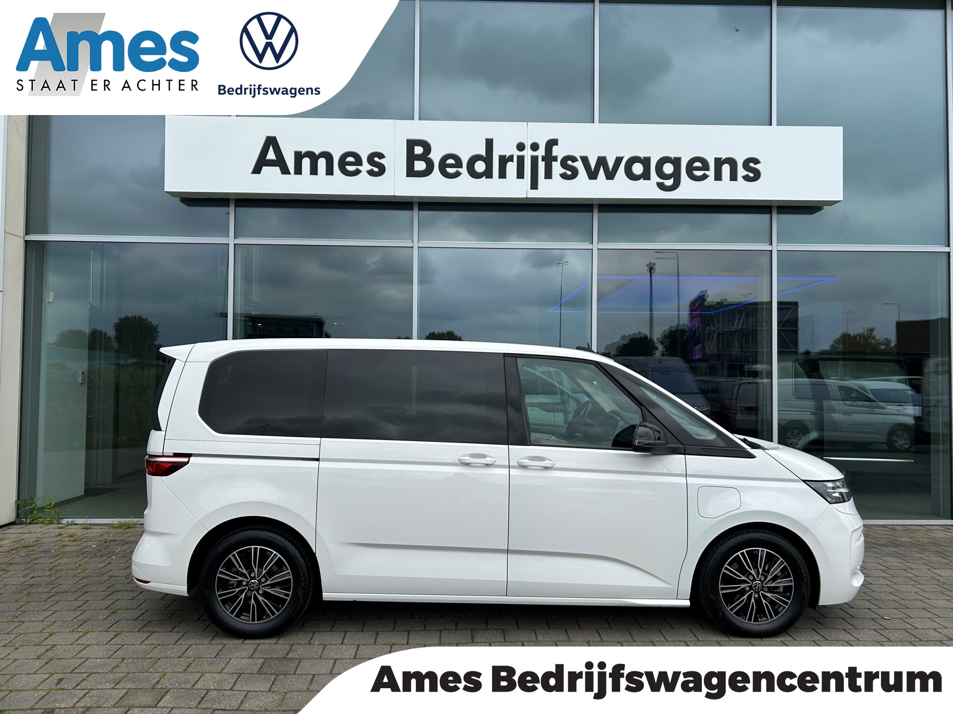 Volkswagen Multivan 1.4 eHybrid L1 218PK 6-zits | prijs incl. btw/bpm | Navigatie | Side assist | Camera | lichtmetaal | Marge