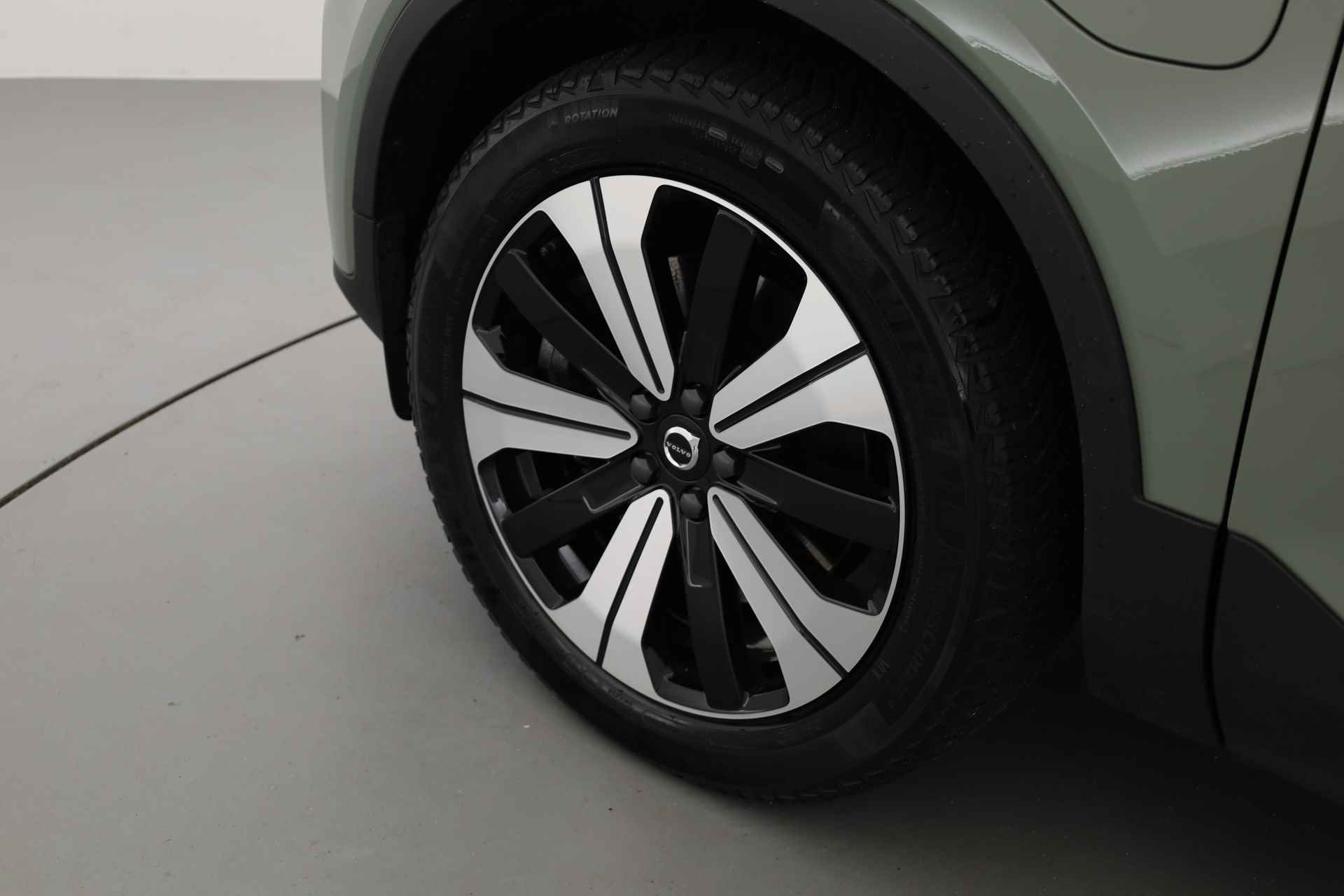 Volvo XC40 1.5 T4 Recharge Core | Facelift | Adapt. Cruise | PDC V+A | Camera | Stoel-stuurver. | 19" | Blis | - 29/31