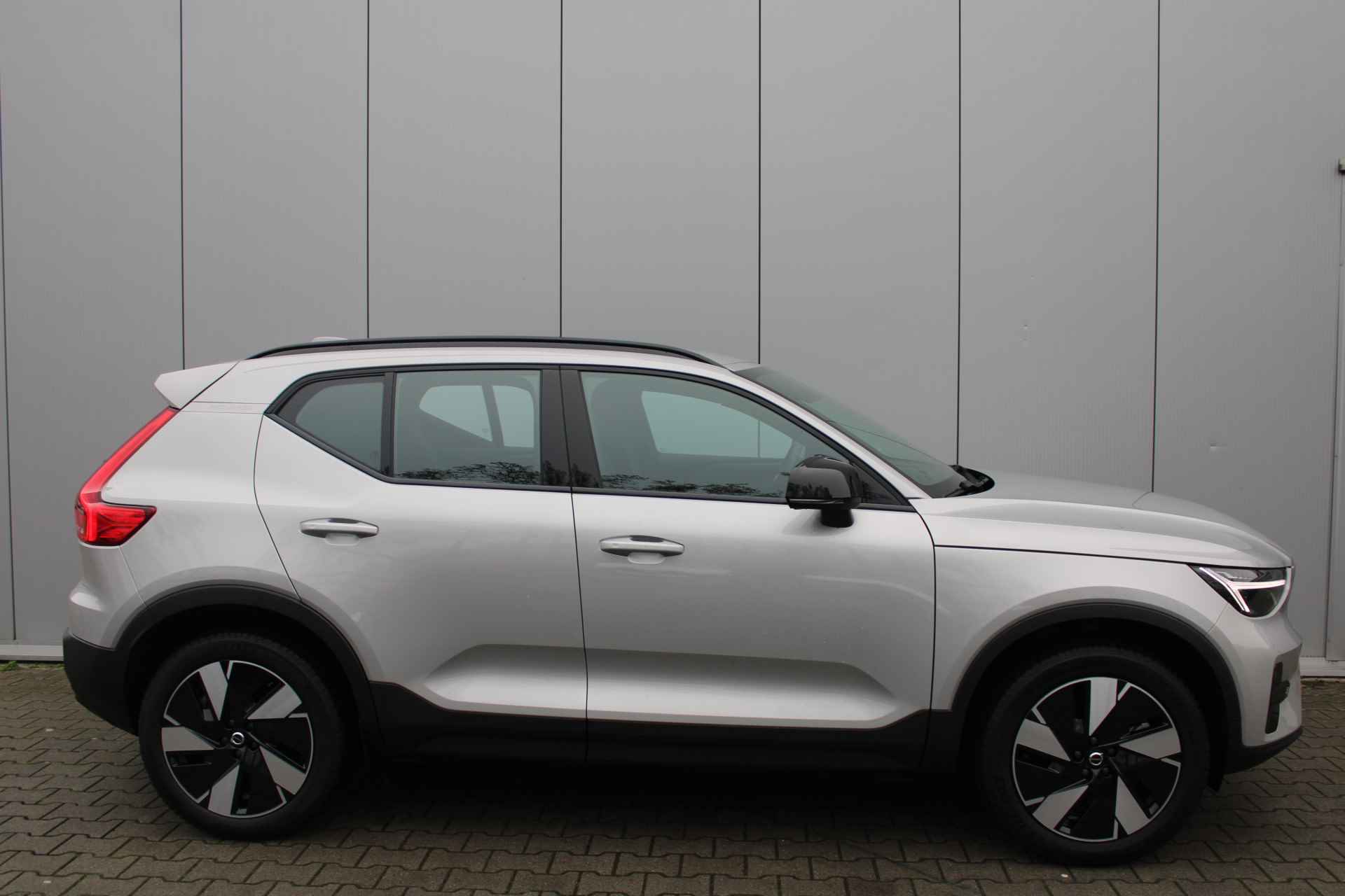 Volvo XC40 Single Motor Extended Range Plus 82 kWh | Trekhaak | Stoelverwarming | ACC - 6/33