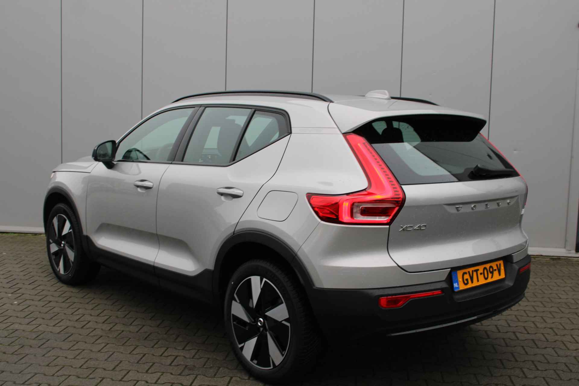 Volvo XC40 Single Motor Extended Range Plus 82 kWh | Trekhaak | Stoelverwarming | ACC - 8/33