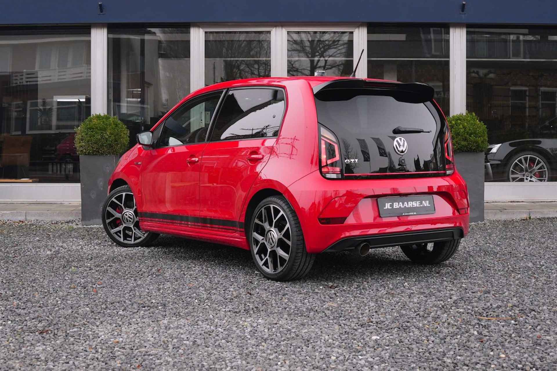 VOLKSWAGEN Up 1.0 TSI GTI - 7/39