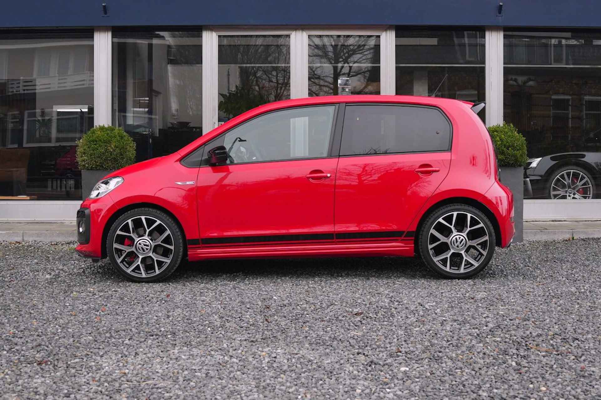 VOLKSWAGEN Up 1.0 TSI GTI - 8/39