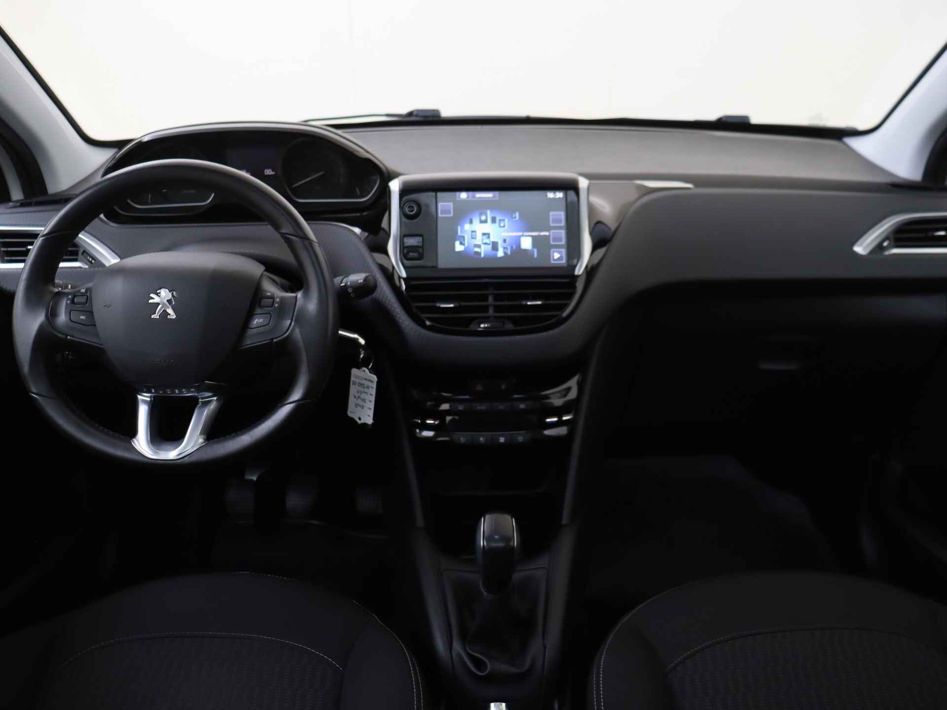 Peugeot 208 Style | Climate Control | Panoramadak | Parkeerhulp Achter - 6/41