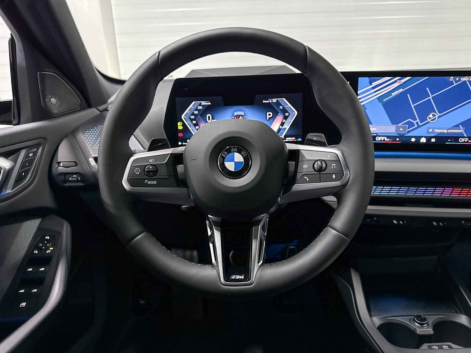 BMW 1 Serie 120 | M-Sport Pro | Innovation Pack | Harman/Kardon | Panoramadak | Head-up Display | Comfort Access - 16/21