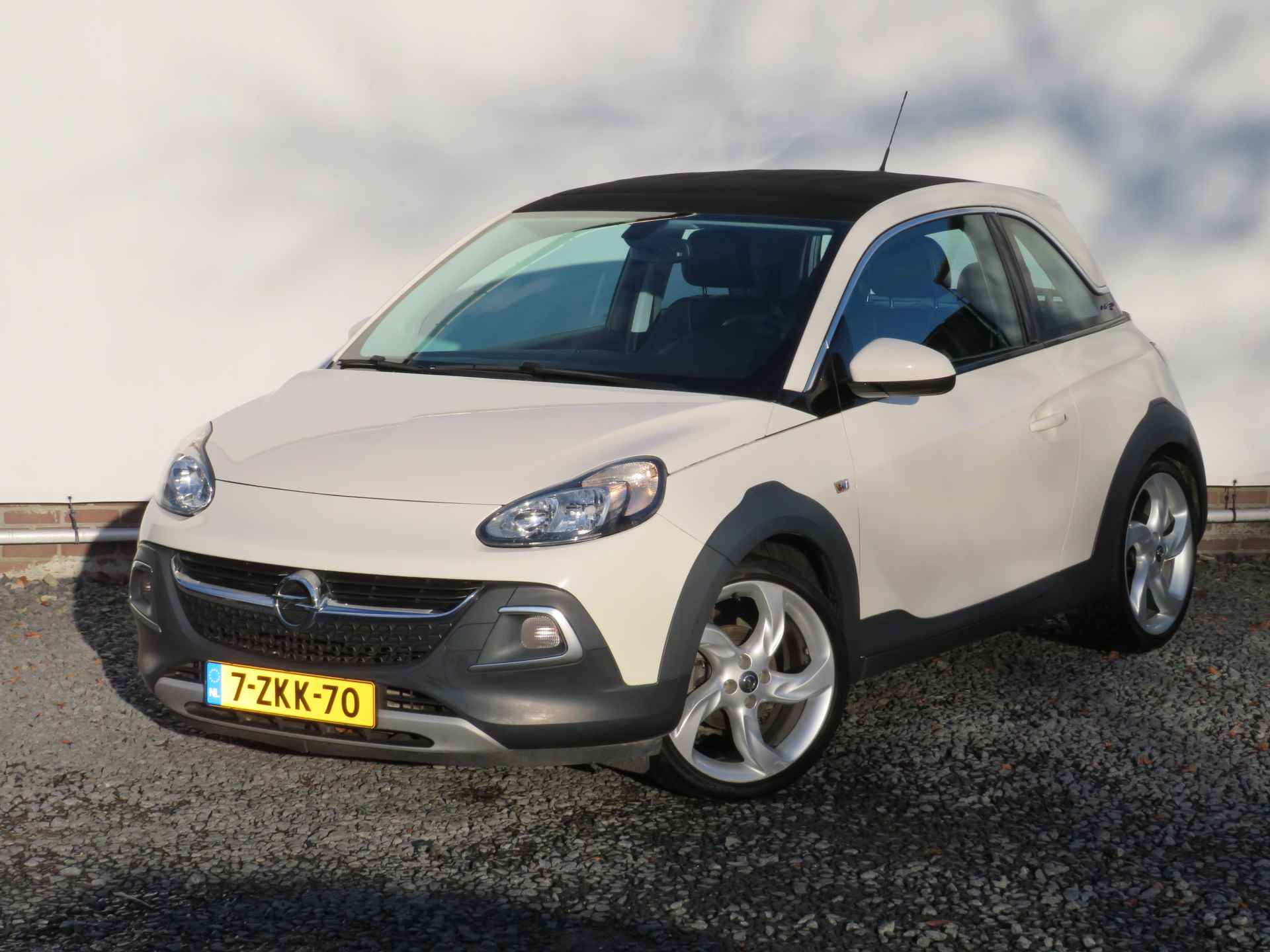 Opel ADAM 1.0 Turbo Rocks, Cabriodak, Stoel en Stuurverwarming, ORG NL! 18 Inch, half leder, mooie complete auto! - 3/36