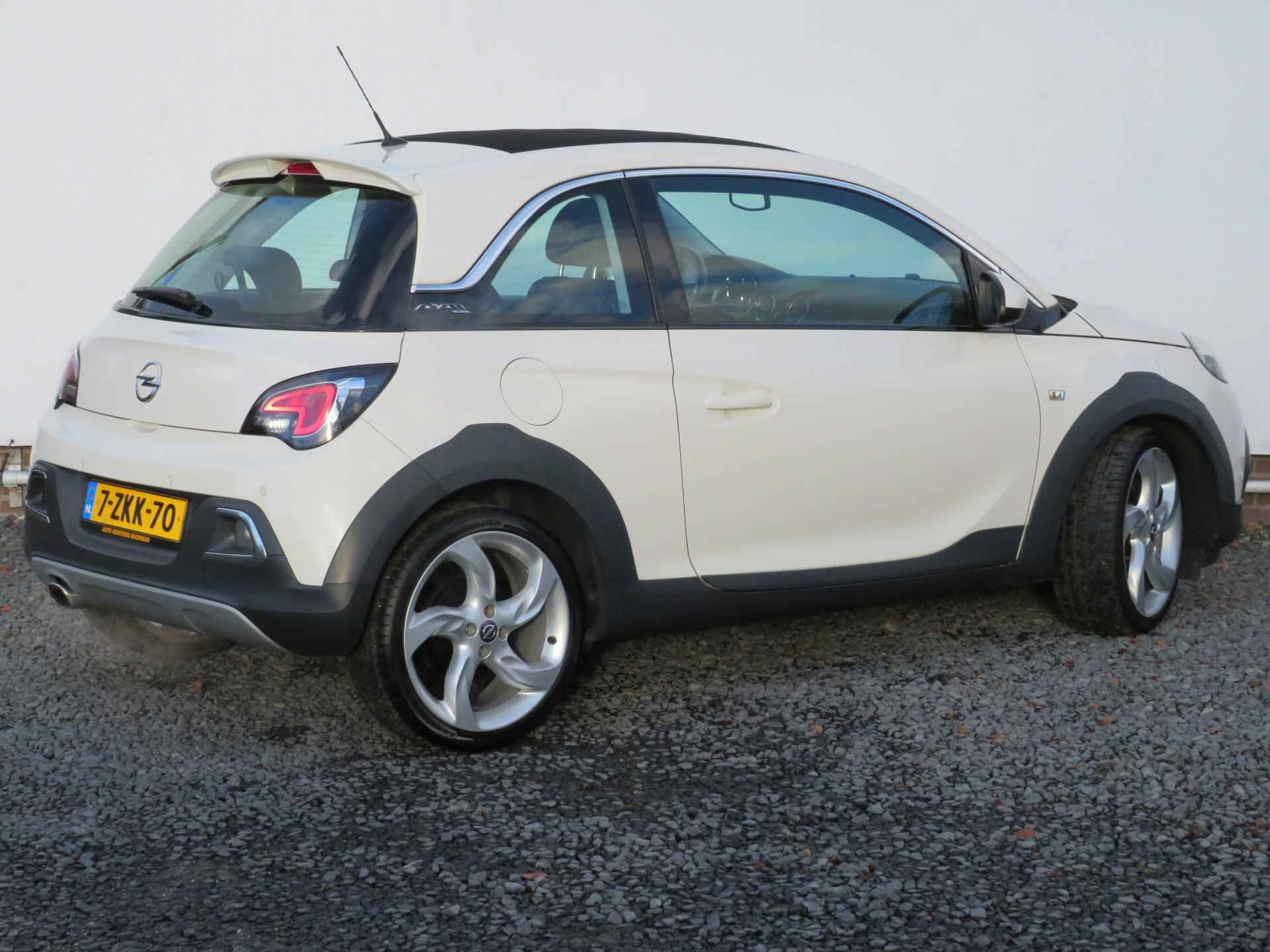 Opel ADAM 1.0 Turbo Rocks, Cabriodak, Stoel en Stuurverwarming, ORG NL! 18 Inch, half leder, mooie complete auto! - 5/36