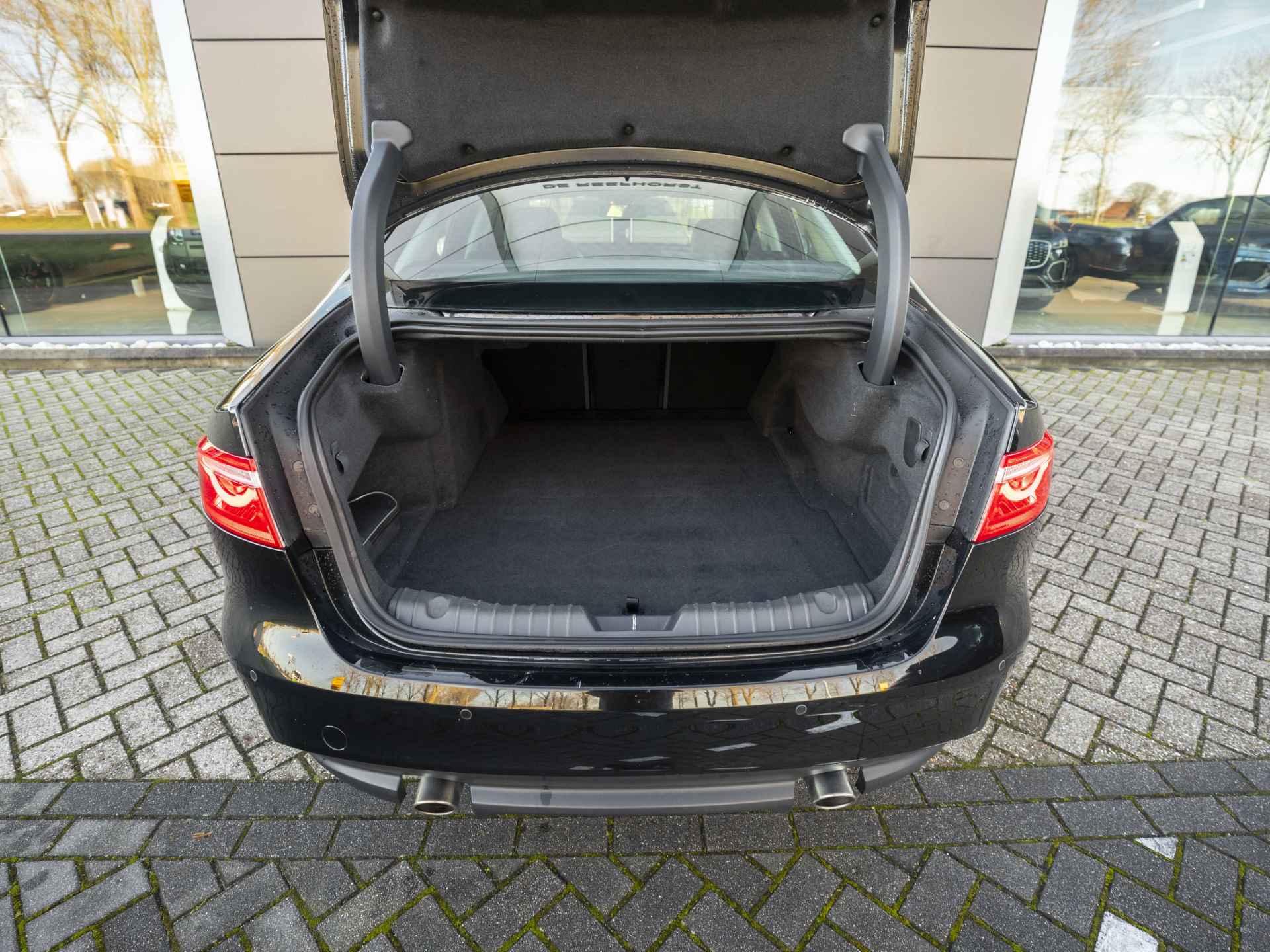 Jaguar XF 2.0 Portfolio | Leder | Camera | 20'' Diamond Turned | 24 maanden garantie - 19/53