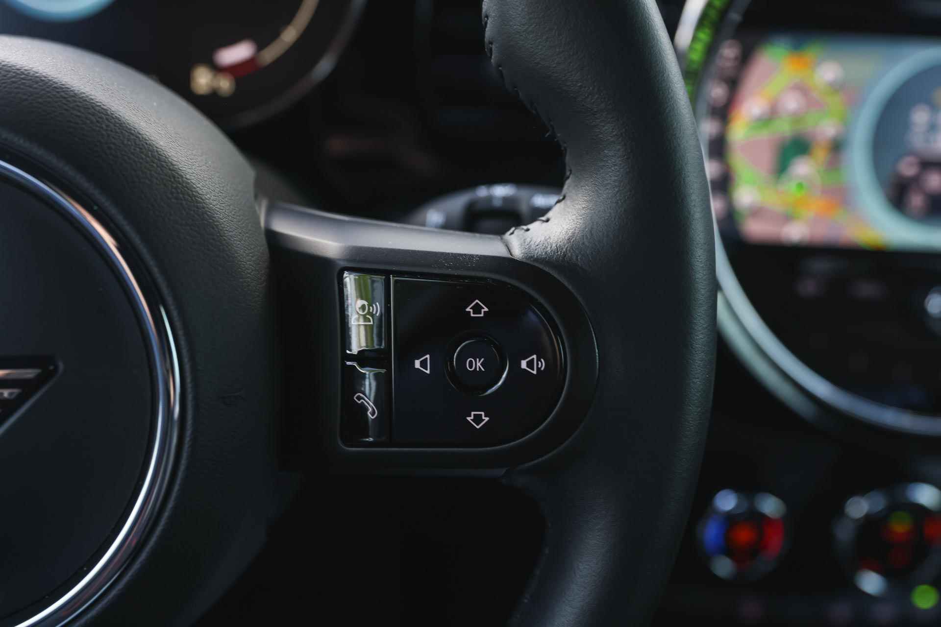 MINI Hatchback Cooper Classic Camden Automaat / Sportstoelen / LED / Cruise Control / PDC achter / Navigatie / Driving Assistant - 16/32