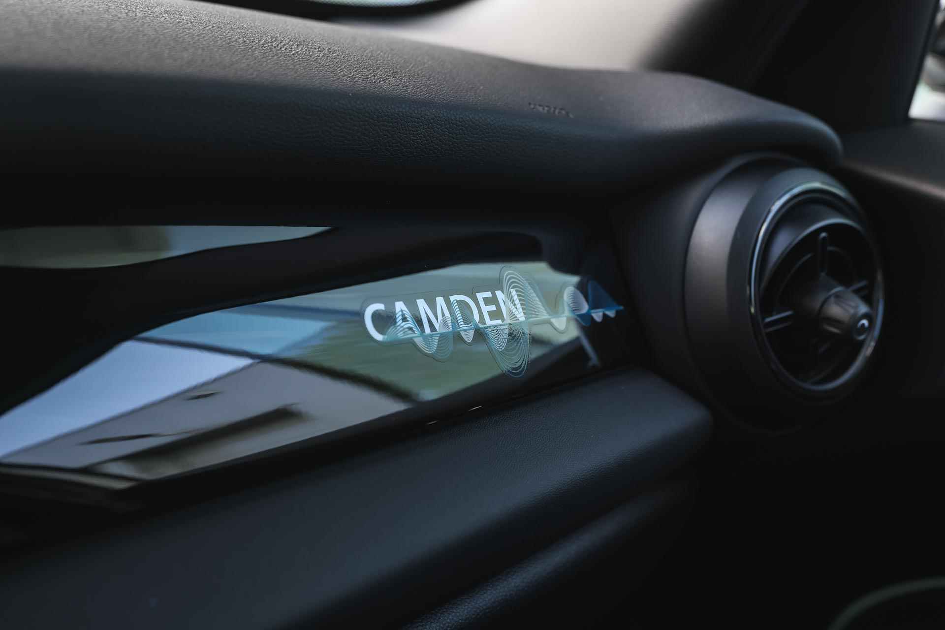 MINI Hatchback Cooper Classic Camden Automaat / Sportstoelen / LED / Cruise Control / PDC achter / Navigatie / Driving Assistant - 26/32