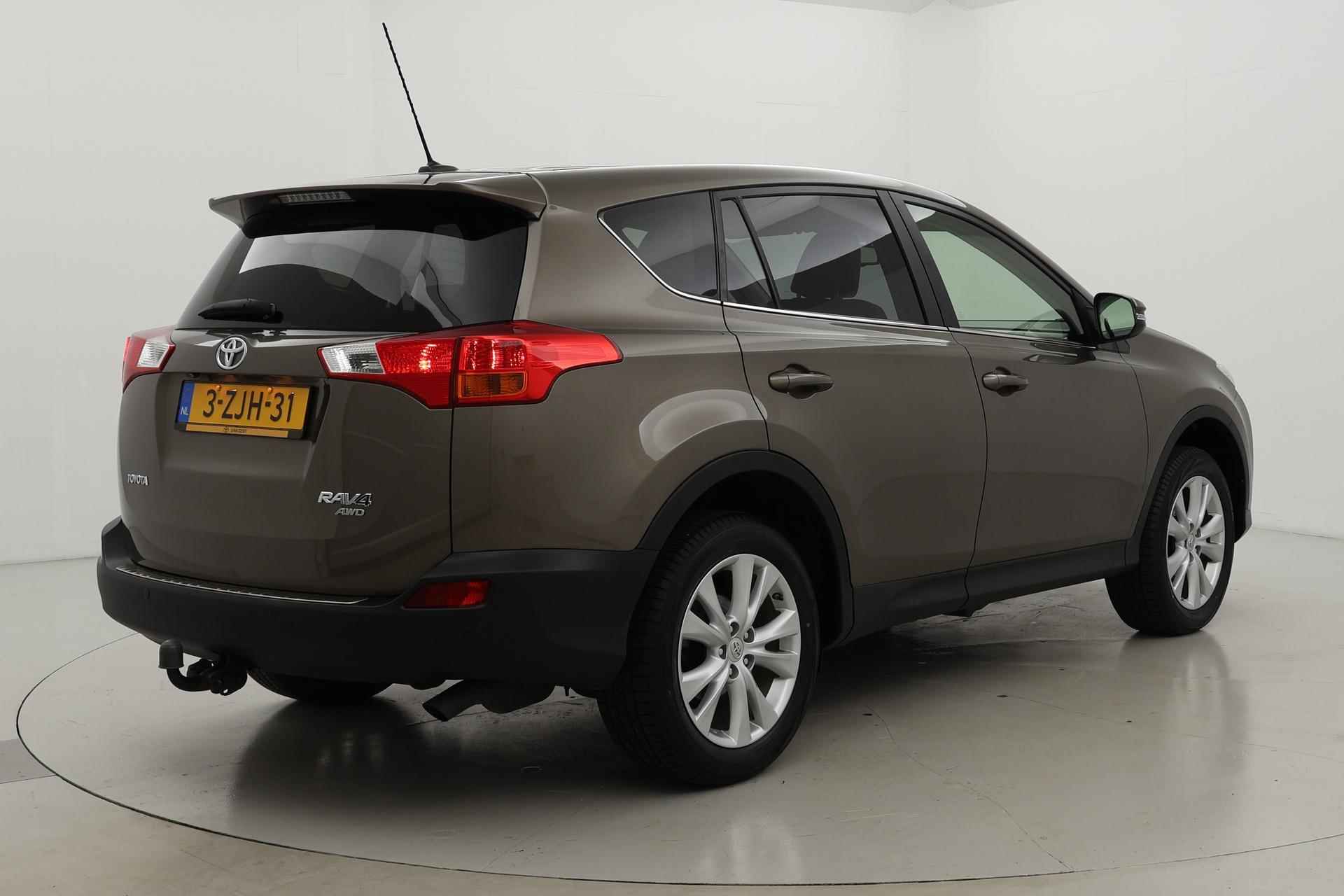 Toyota RAV4 2.0 VVT-i 4WD Executive | Trekhaak | Navigatie - 4/41