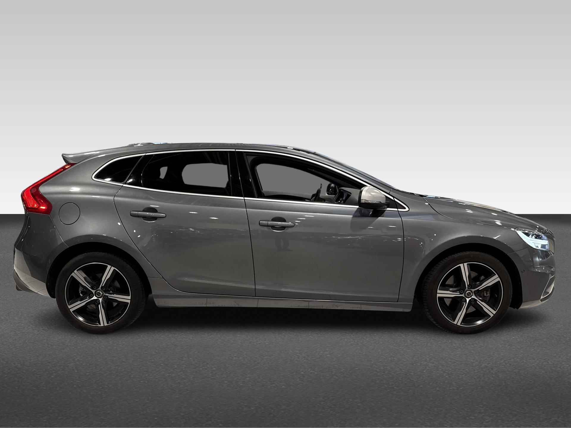 Volvo V40 2.0 T4 Business Sport | AUTOMAAT | Trekhaak - 6/24