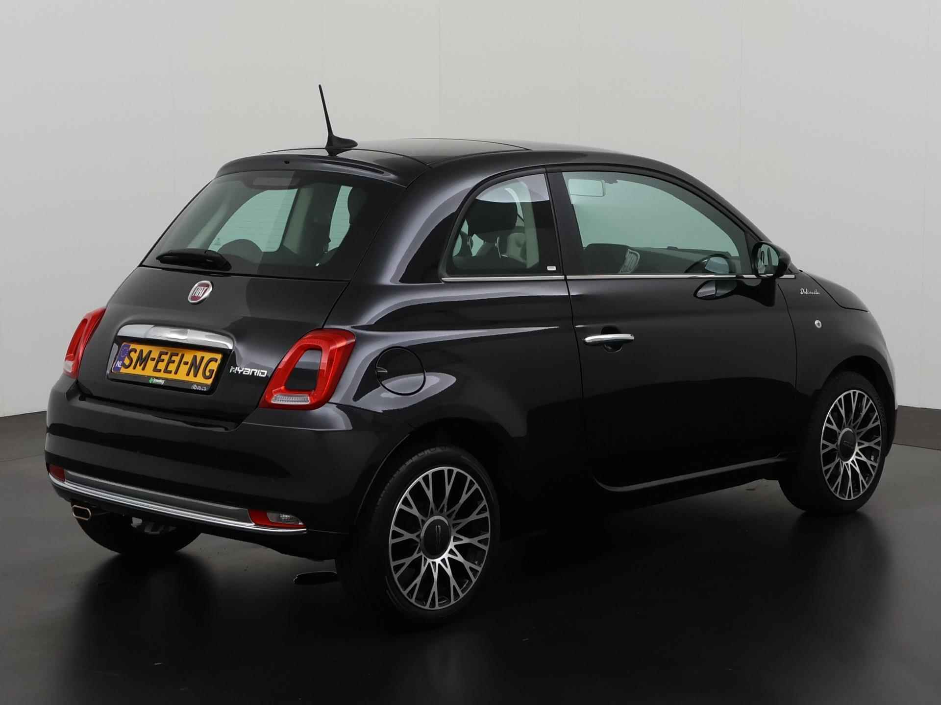 Fiat 500 1.0 Hybrid Dolcevita | Panoramadak | Apple Carplay | Navigatie | Zondag Open! - 4/35