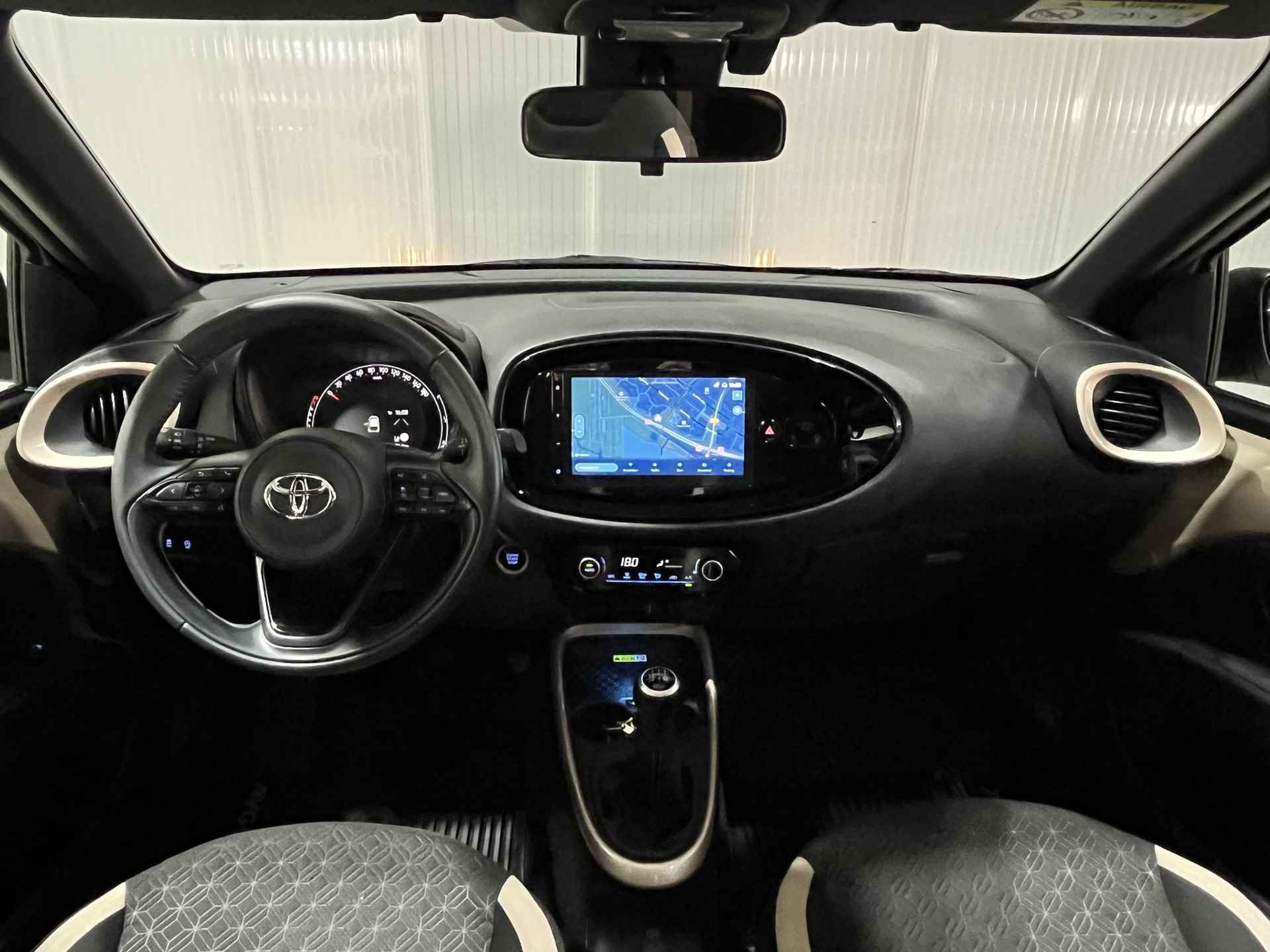 Toyota Aygo X 1.0 VVT-i MT envy | Keyless entry | Cabriodak | Navigatie | Toyota garantie tot 2033! - 2/40