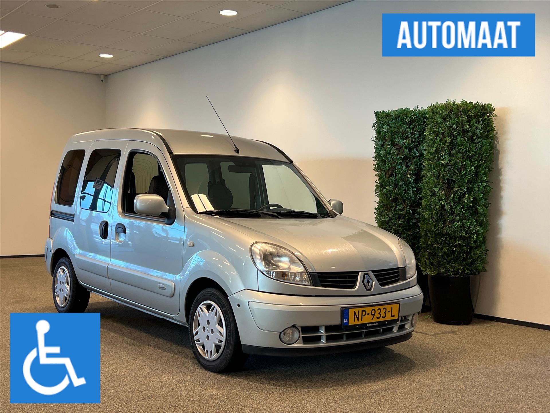 Renault Kangoo Rolstoelauto Automaat (airco) bij viaBOVAG.nl