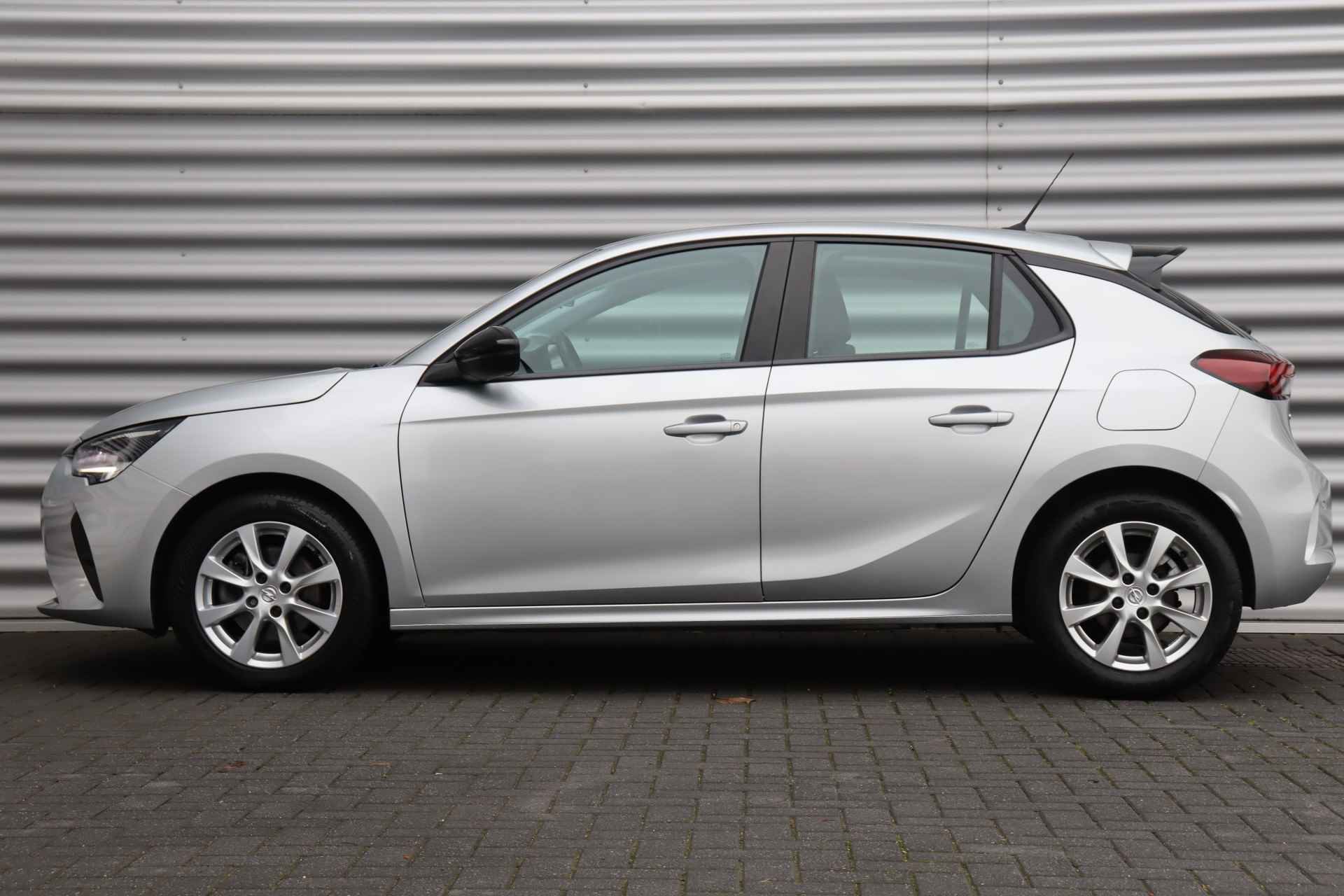 Opel Corsa 1.2 TURBO 100PK 5-DRS EDITION+ AUTOMAAT / NAVI / AIRCO / LED / PDC / 16" LMV / BLUETOOTH / CRUISECONTROL / 1E EIGENAAR / NIEUWST - 2/32