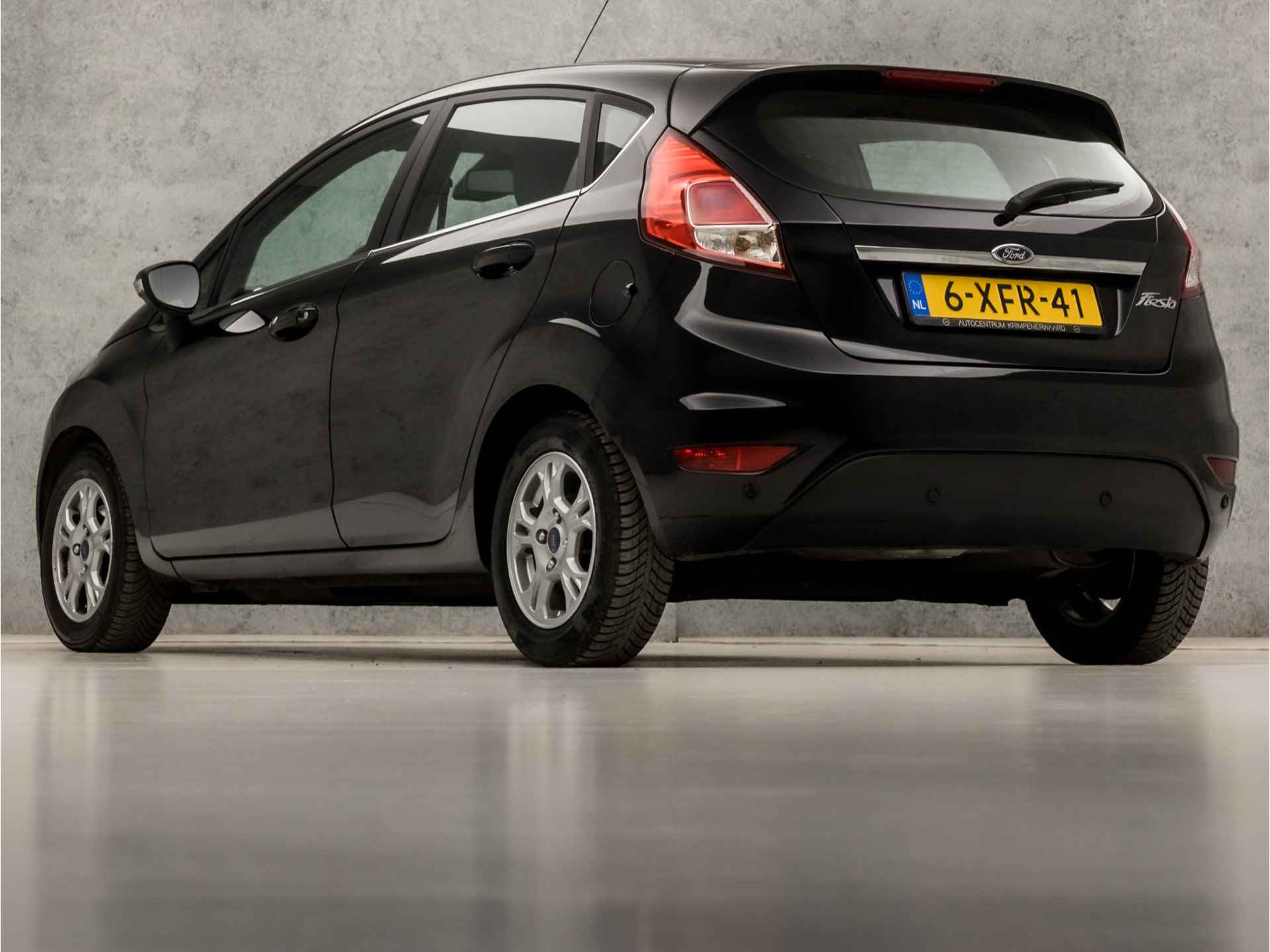 Ford Fiesta 1.6 TDCi Titanium Sport (NAVIGATIE, NAP, CLIMATE, KEYLESS START, SPORTSTOELEN, PARKEERSENSOREN, CRUISE, STUURWIEL MULTIFUNCTIONEEL, XENON, LM VELGEN, NIEUWE APK, NIEUWSTAAT) - 3/31