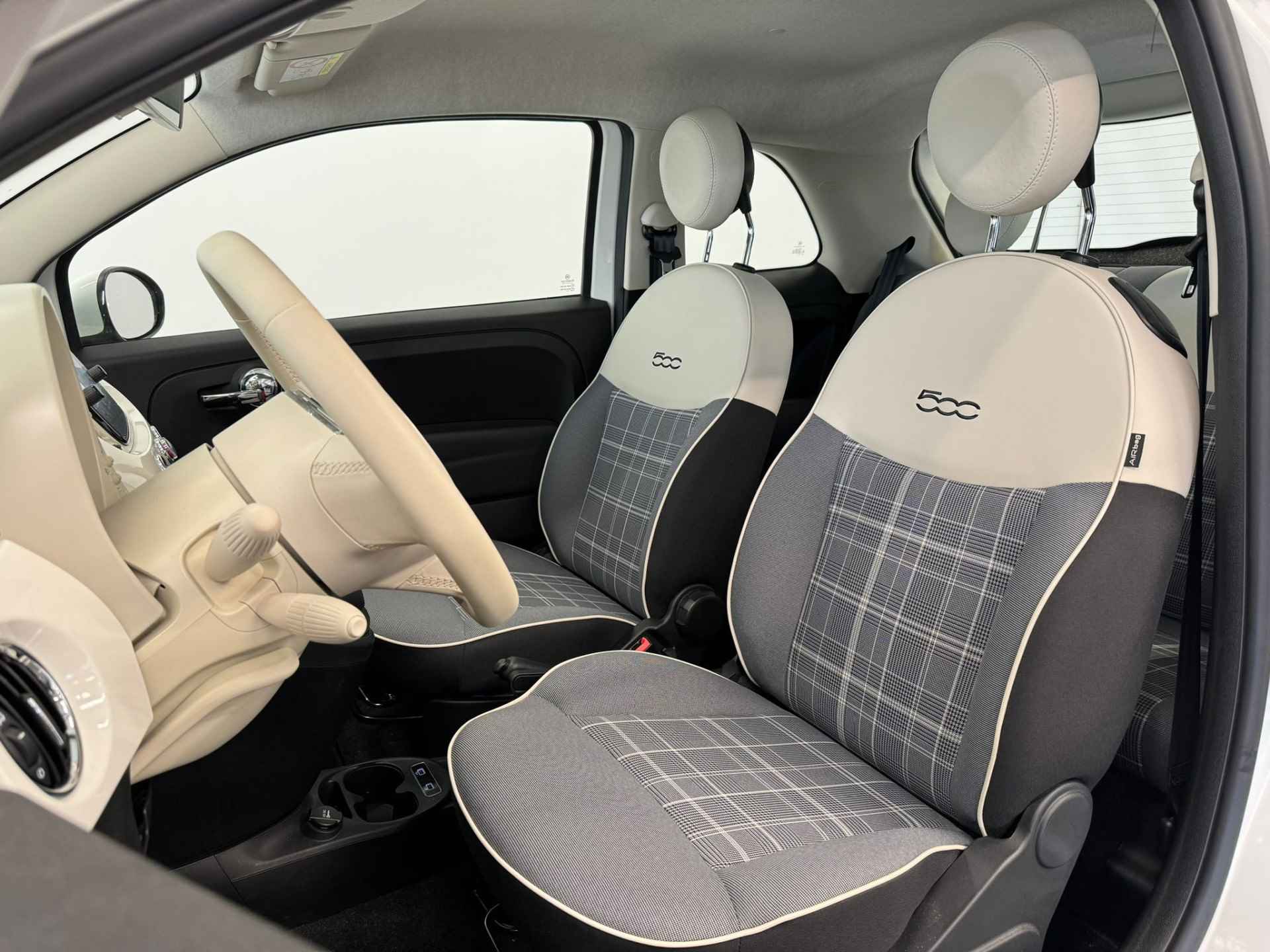 Fiat 500 1.0 Hybrid Lounge | Carplay | DAB | Airco | Navigatie | PDC achter | Cruise control | - 7/29