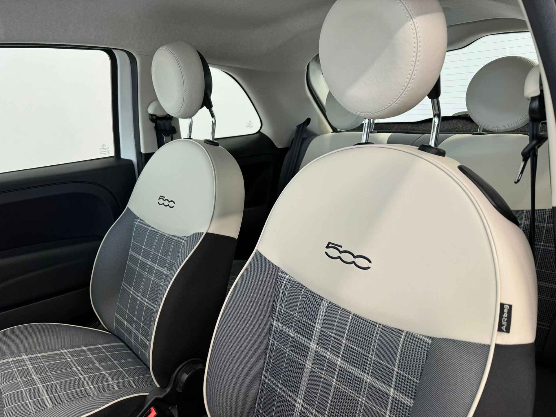 Fiat 500 1.0 Hybrid Lounge | Carplay | DAB | Airco | Navigatie | PDC achter | Cruise control | - 8/29