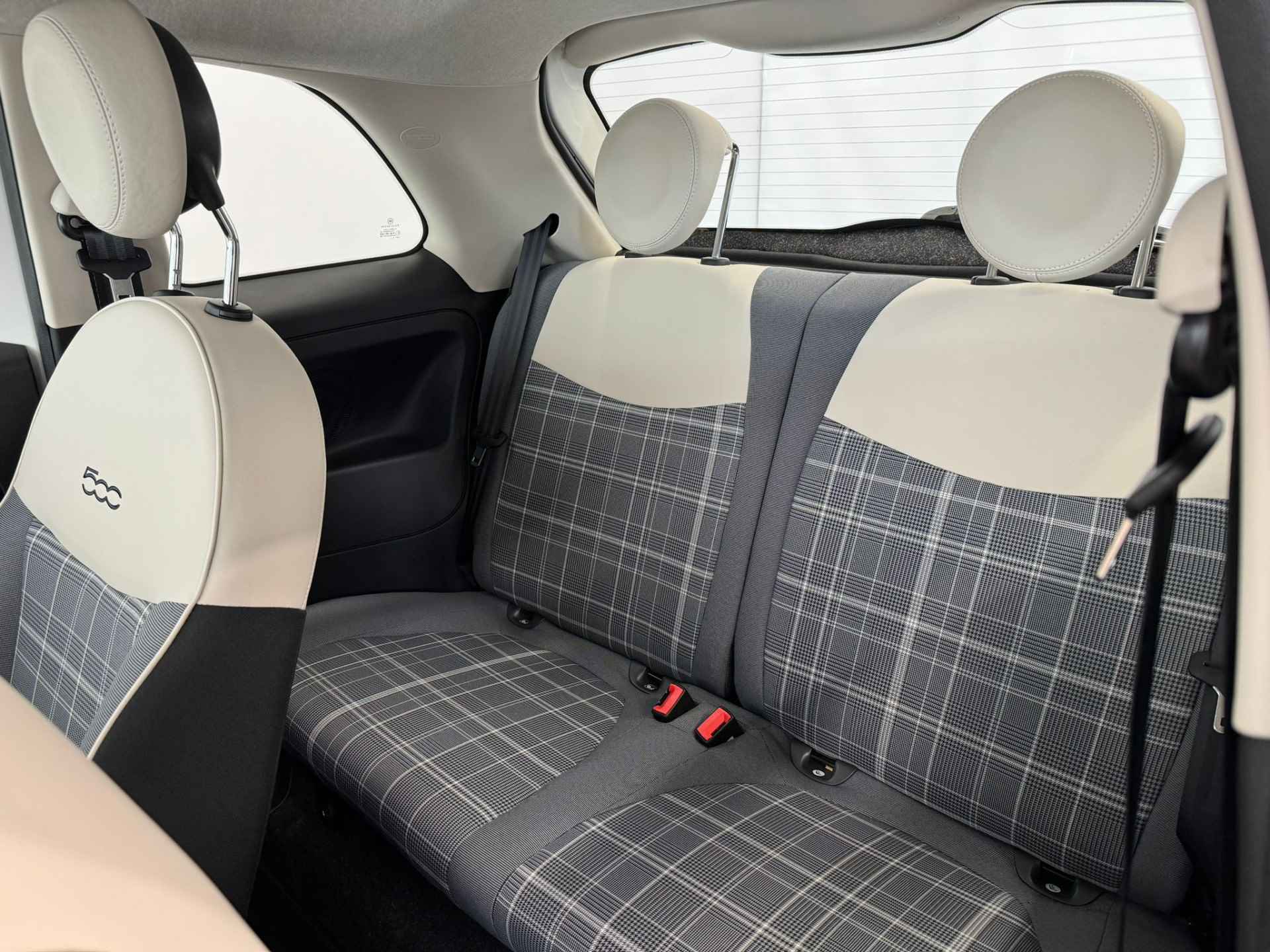 Fiat 500 1.0 Hybrid Lounge | Carplay | DAB | Airco | Navigatie | PDC achter | Cruise control | - 9/29