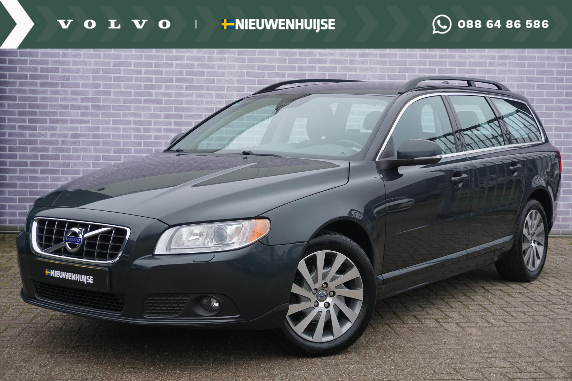 Volvo V70 1.6 T4 Limited Edition | Leder | Stoelverwarming | Dakrails | High Performance Audio | Reservewiel | Xenon koplampen | Licht metalen velgen |