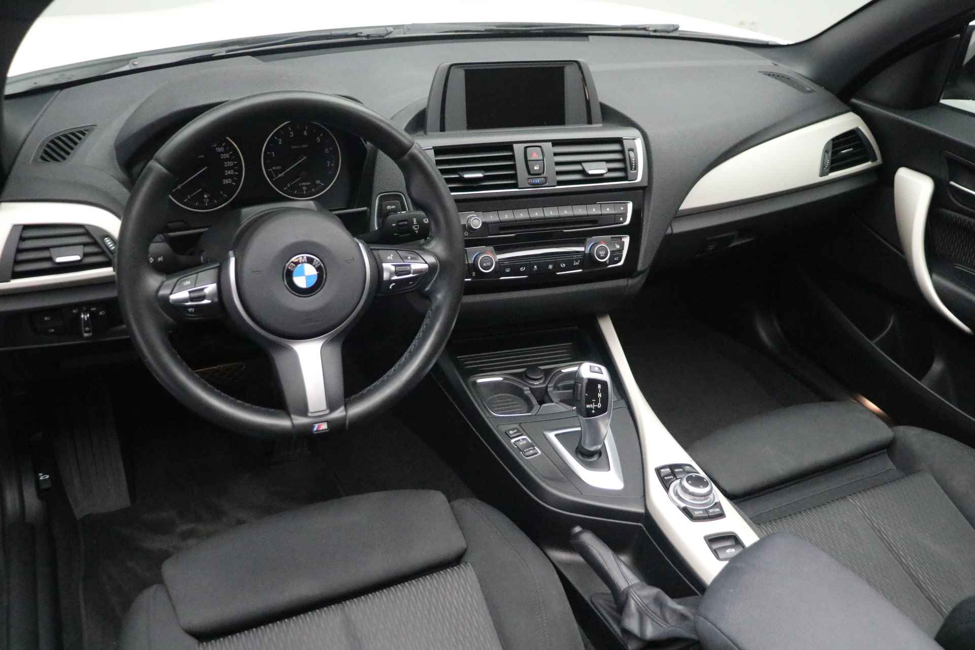 BMW 2 Serie Cabrio 218i Automaat / Sportstoelen / PDC achter / Cruise Control / Stoelverwarming / Xenon - 20/21