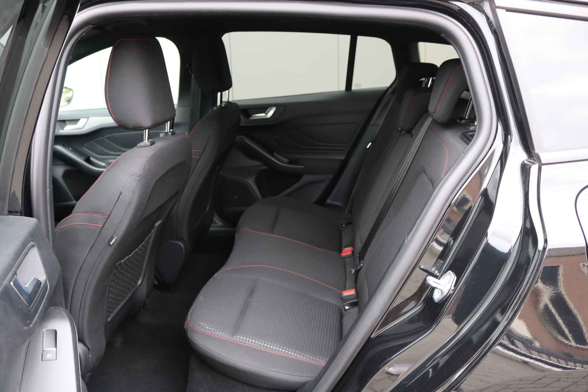 Ford FOCUS Wagon 125PK EcoB. Hybrid ST Line Carplay-android/Camera/Winter-Pack/Adaptive-Cruise - 14/29
