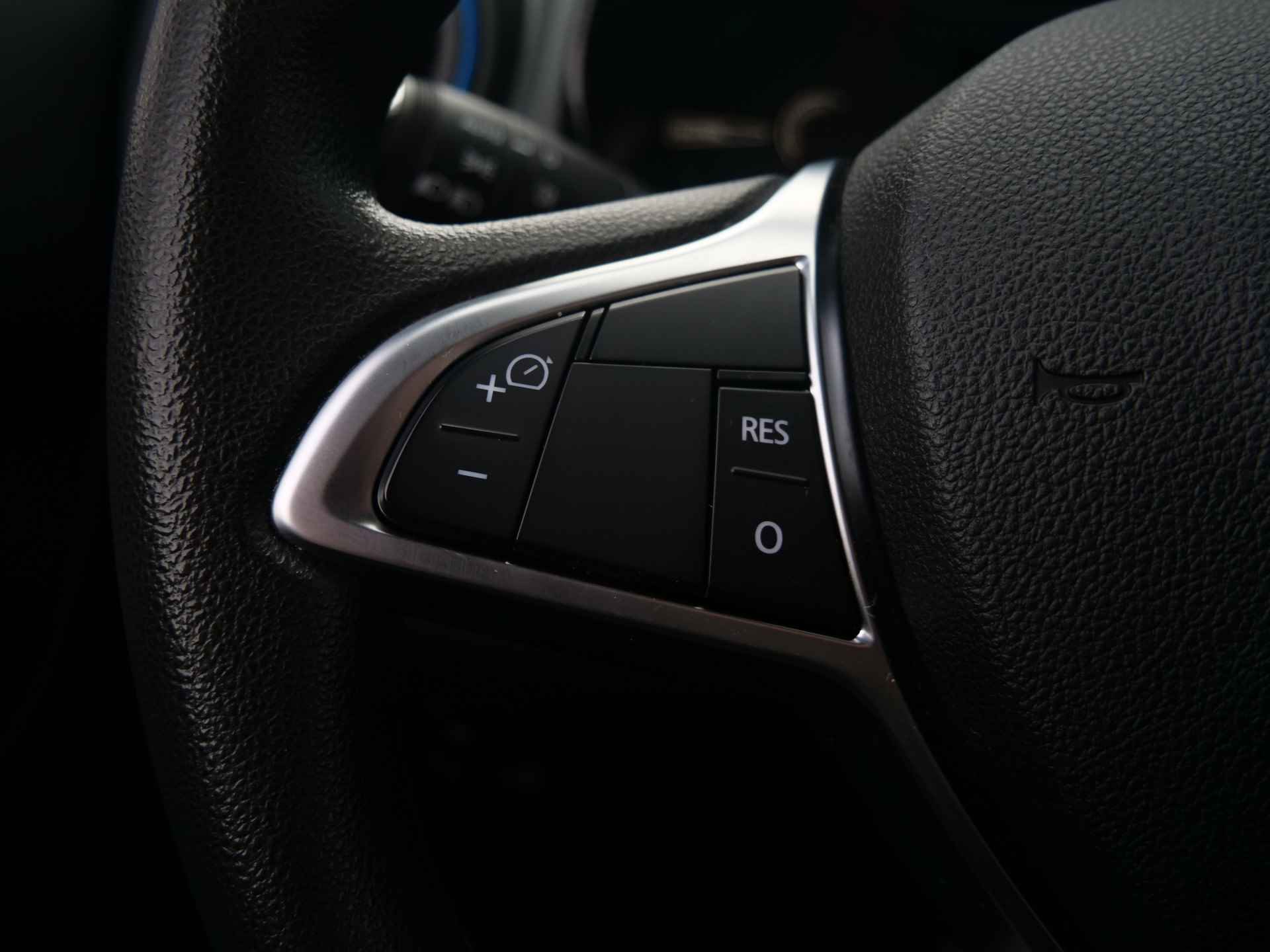 Dacia Spring Comfort Plus 27 kWh Automaat Navigatie / DAB / Apple Carplay / Camera - 27/41