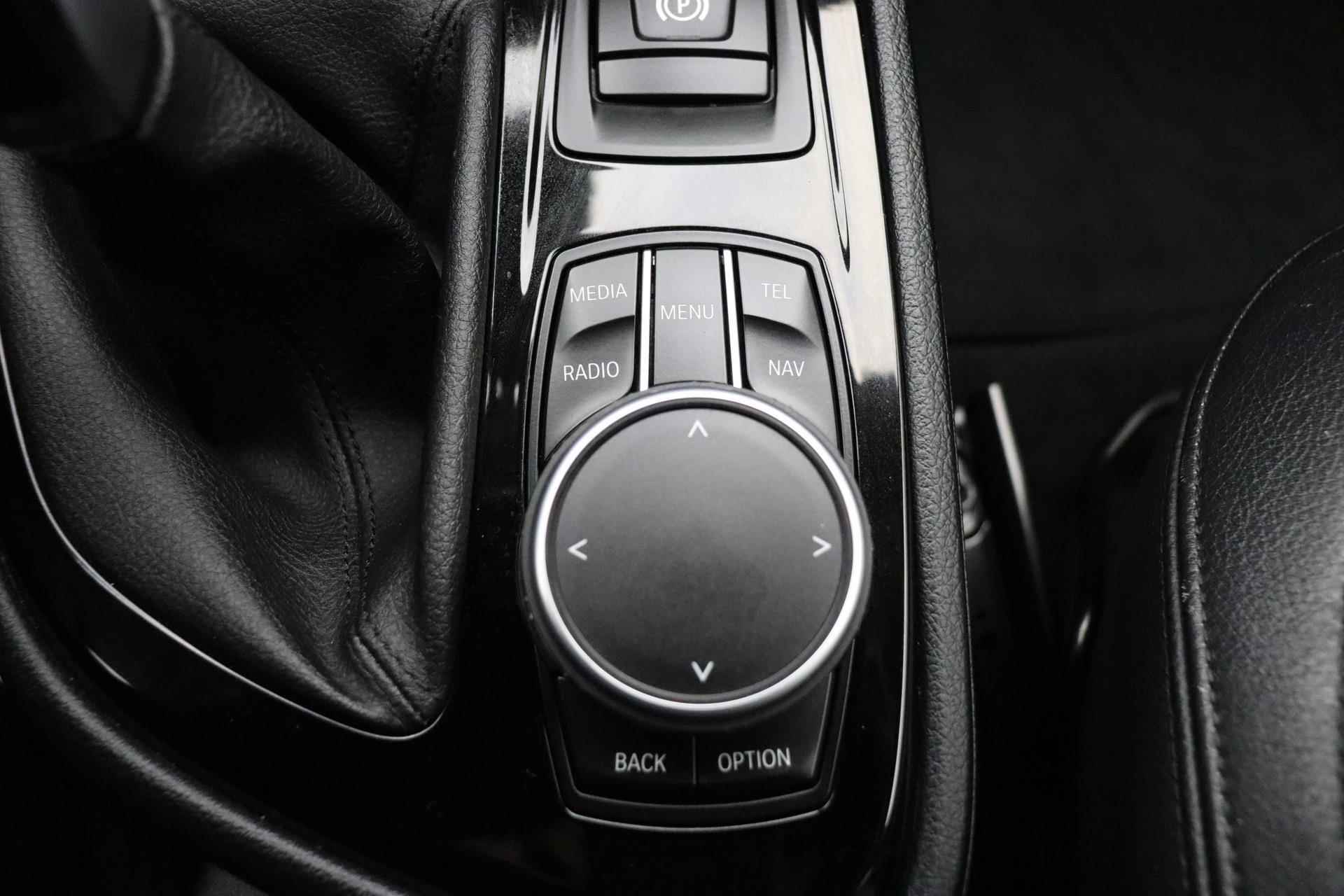 BMW 2-serie Gran Tourer 218i Centennial High Executive 136pk Navigatie | Lederen Bekleding | Stoelverwarming | Trekhaak | Climate Control | 18" Lichtmetalen Velgen - 19/36