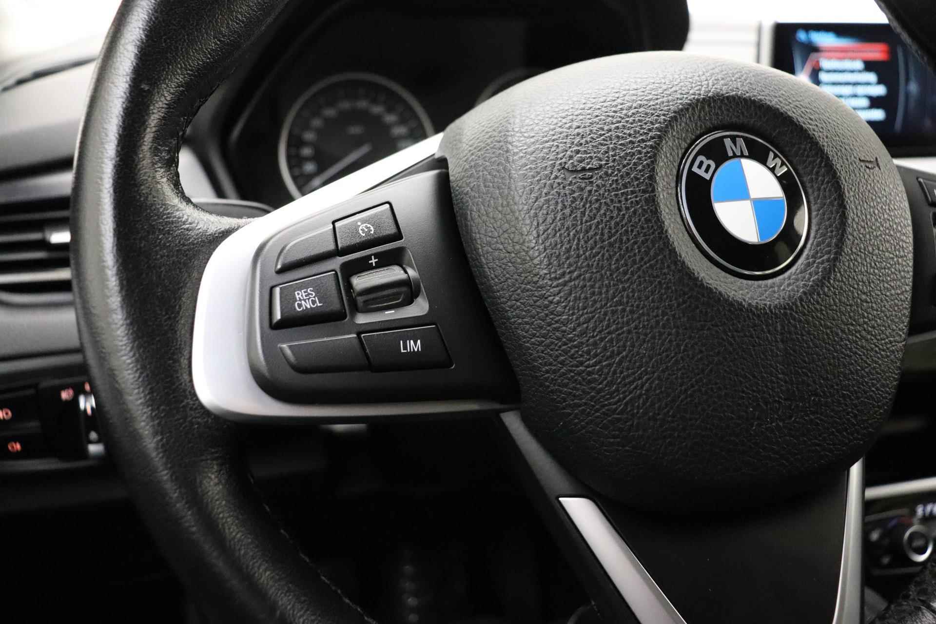 BMW 2-serie Gran Tourer 218i Centennial High Executive 136pk Navigatie | Lederen Bekleding | Stoelverwarming | Trekhaak | Climate Control | 18" Lichtmetalen Velgen - 28/36