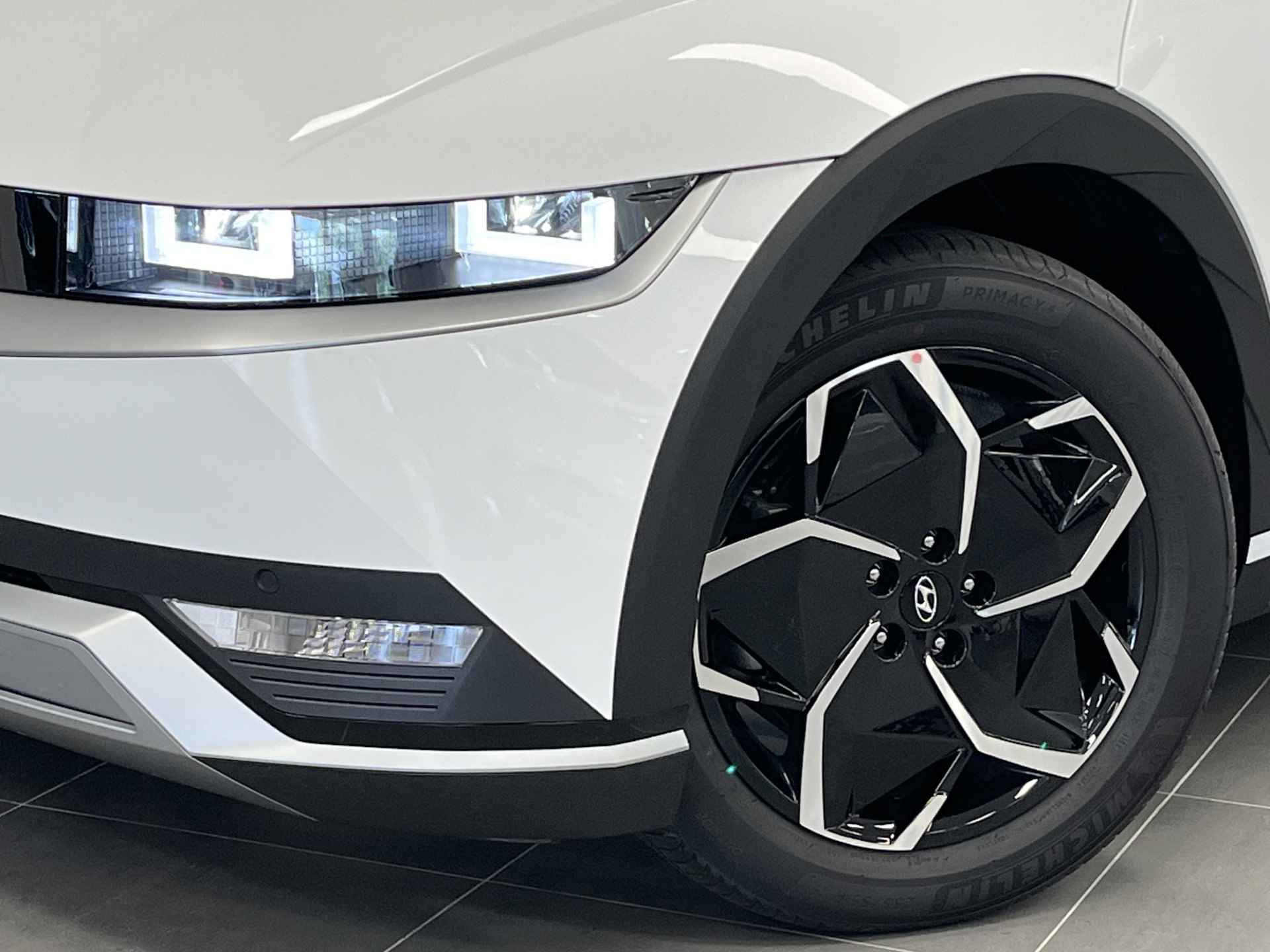 Hyundai IONIQ 5 Connect 58 kWh FULL LED | NAVIGATIE | STOELVERWARMING | WARMTEPOMP | DEMOVOORDEEL - 12/47