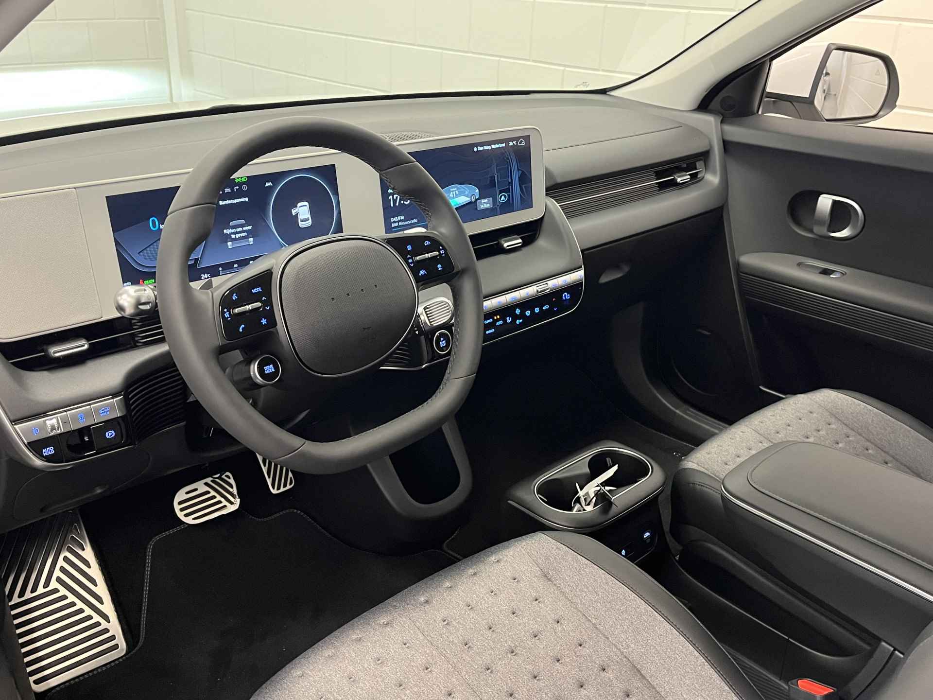 Hyundai IONIQ 5 Connect 58 kWh FULL LED | NAVIGATIE | STOELVERWARMING | WARMTEPOMP | DEMOVOORDEEL - 15/47