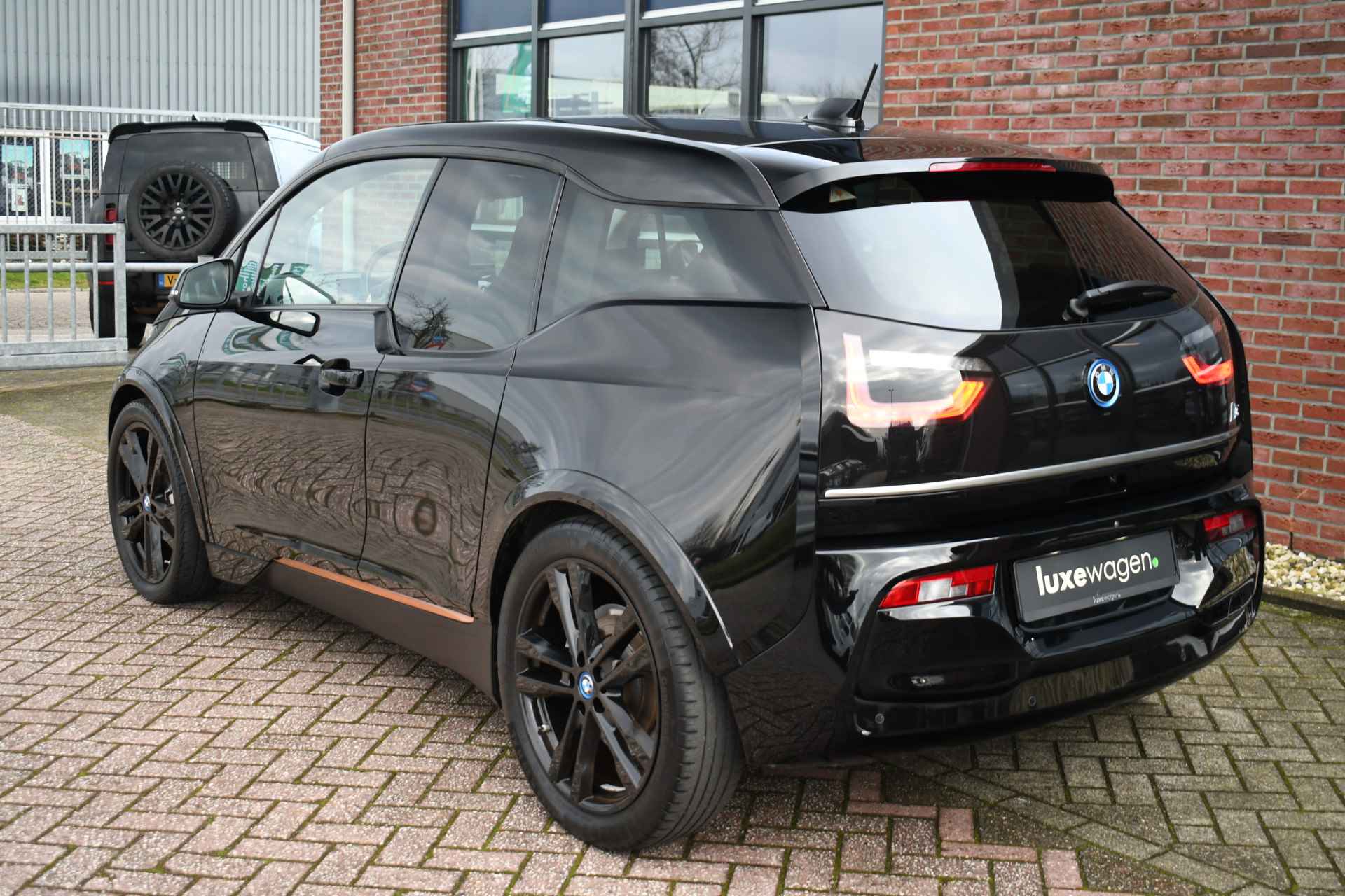 BMW i3 S 120Ah 42kWh RoadStyle H/K Camera Carplay Leder 20inch - 52/78