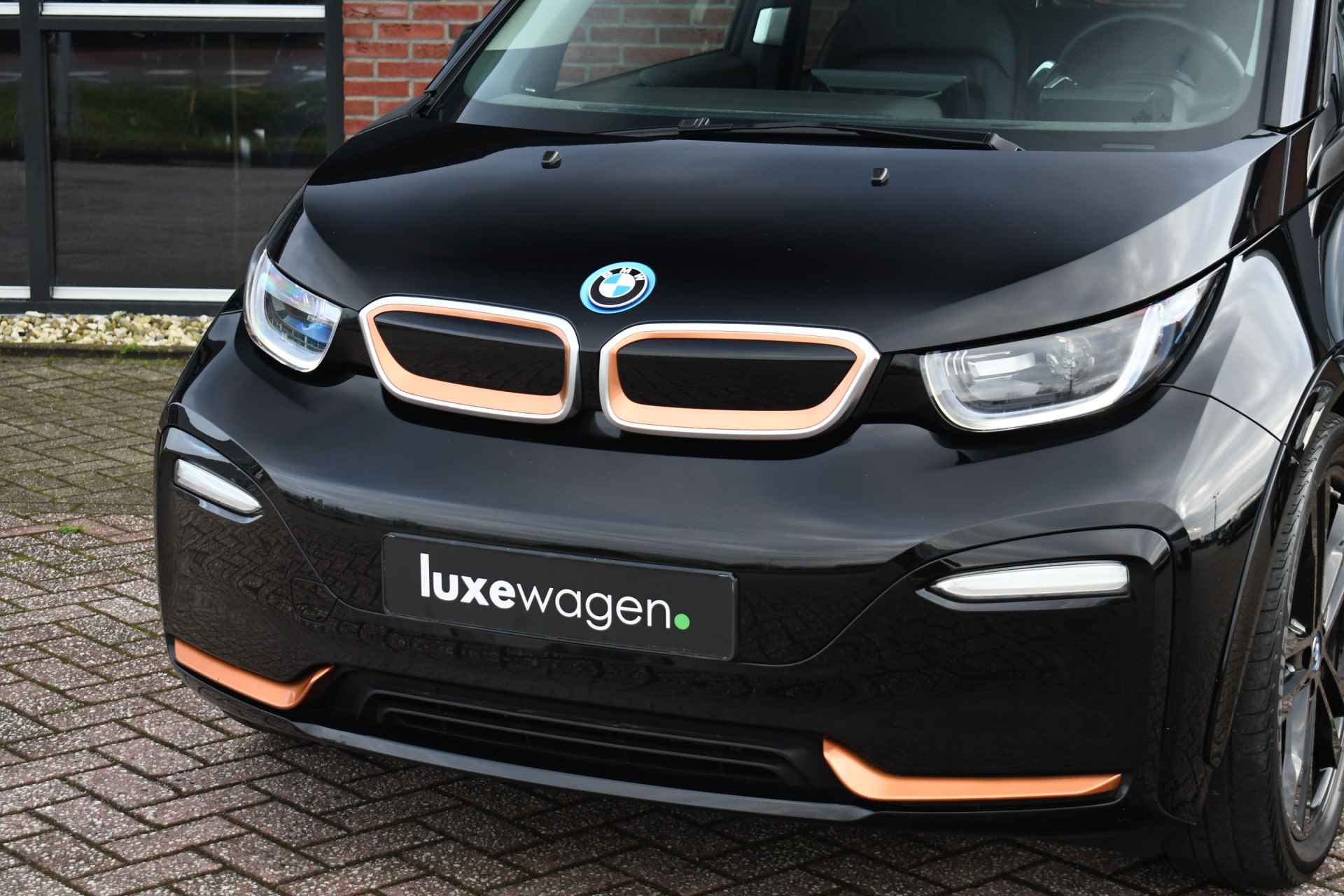 BMW i3 S 120Ah 42kWh RoadStyle H/K Camera Carplay Leder 20inch - 53/78