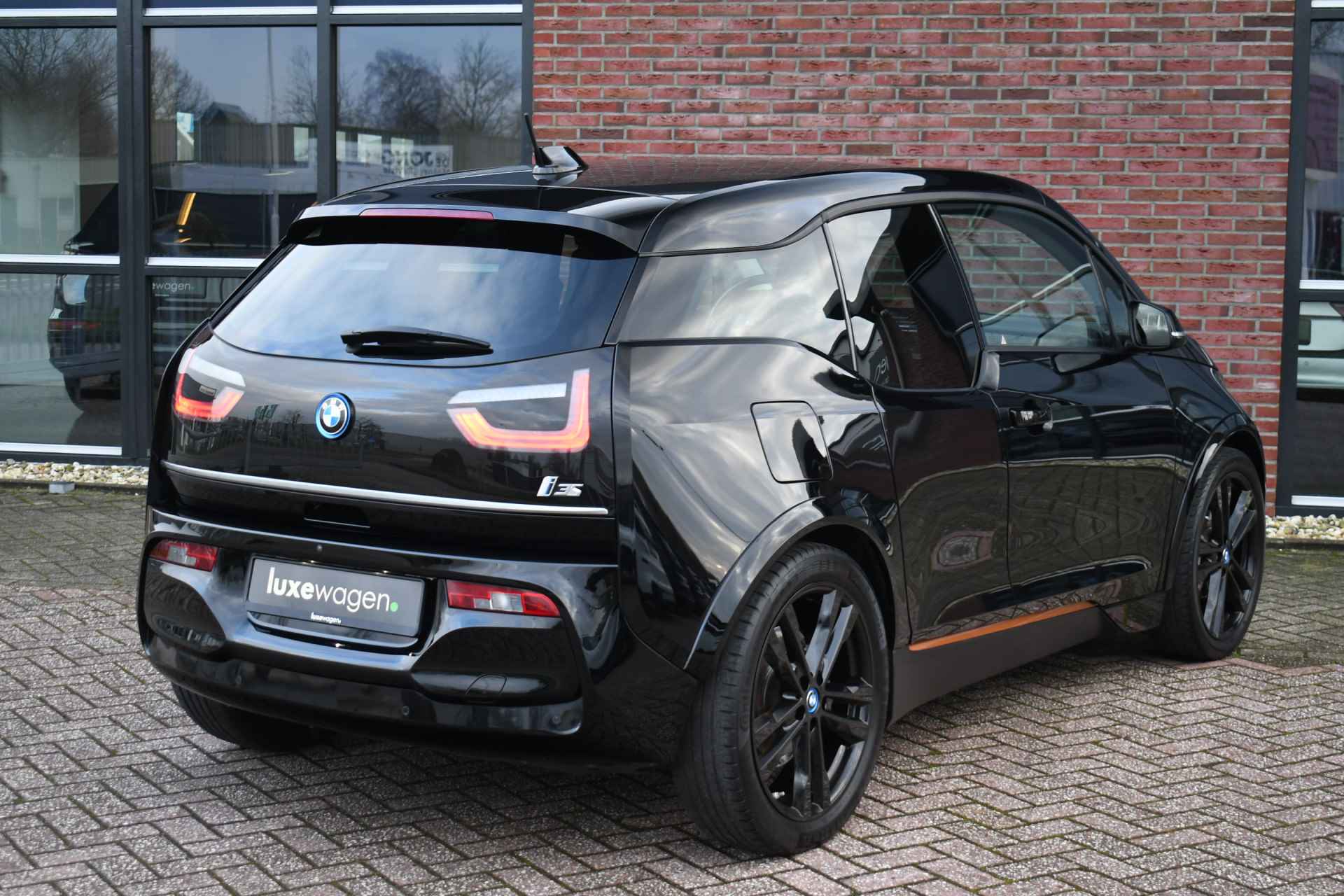 BMW i3 S 120Ah 42kWh RoadStyle H/K Camera Carplay Leder 20inch - 64/78