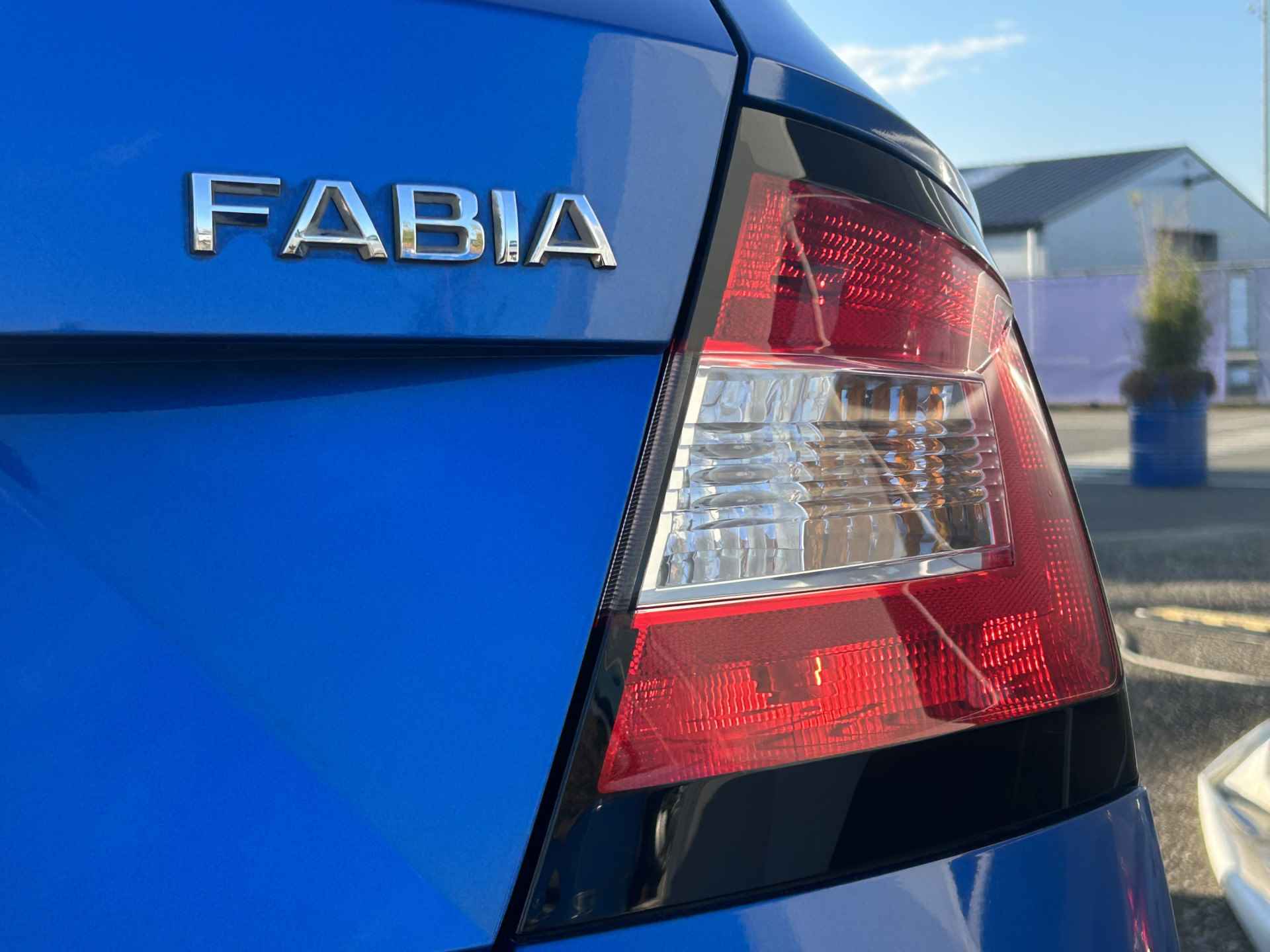 Škoda Fabia 1.2 TSI Monte Carlo | Panoramadak | Cruise Control | Airco | 16'LM Velgen | - 31/34