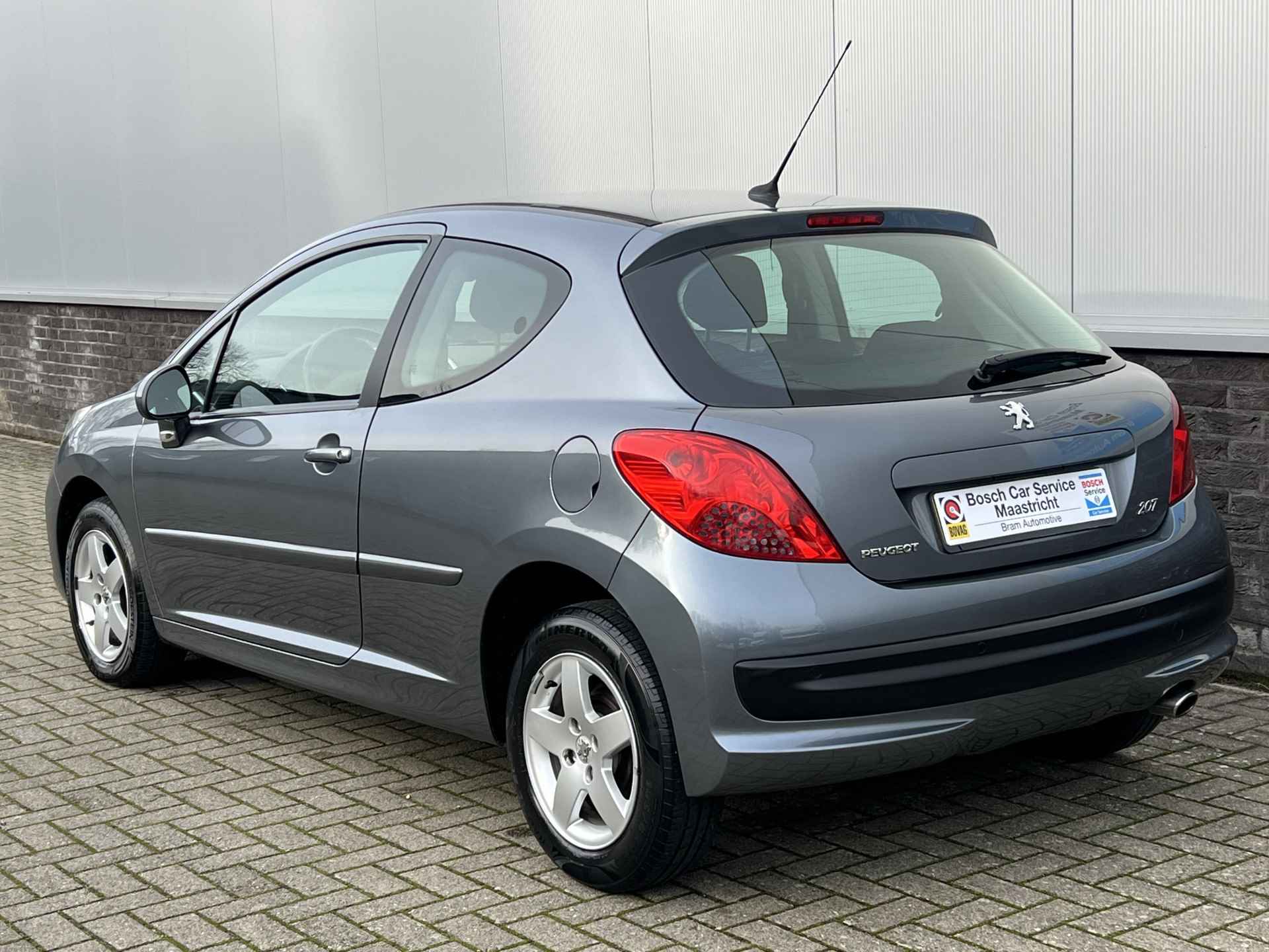 Peugeot 207 1.4 VTi XS Pack | Weinig Kilometers | Cruise en Climate Control | Interesse, Proefrit? Bel of app met: 06-24 28 28 42 - 8/23