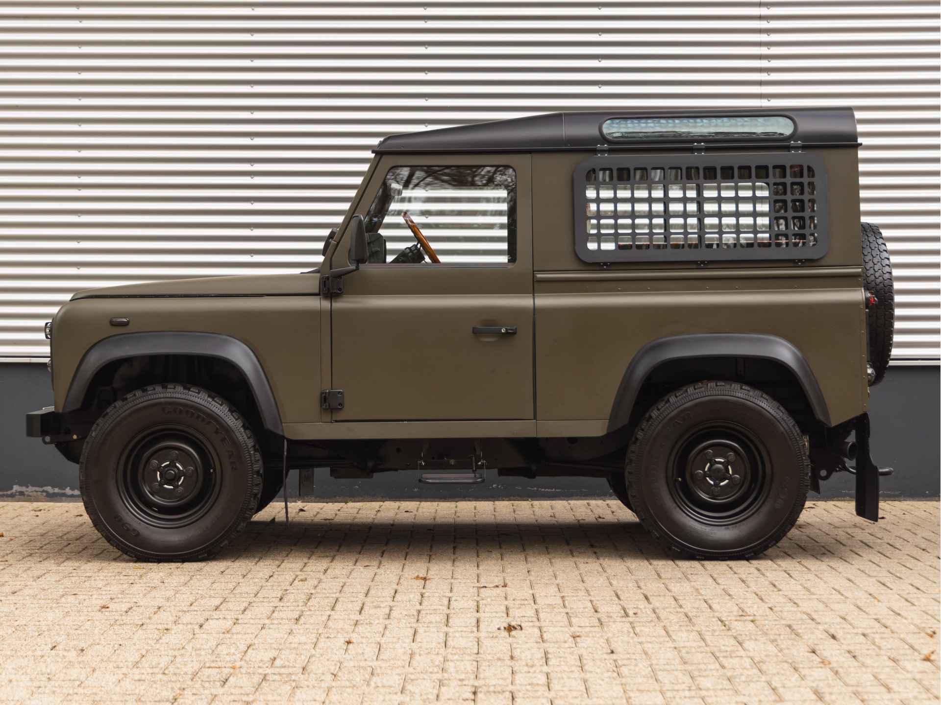 Land Rover Defender 2.5 TD5 90 SW - 6-Zits - 8/40