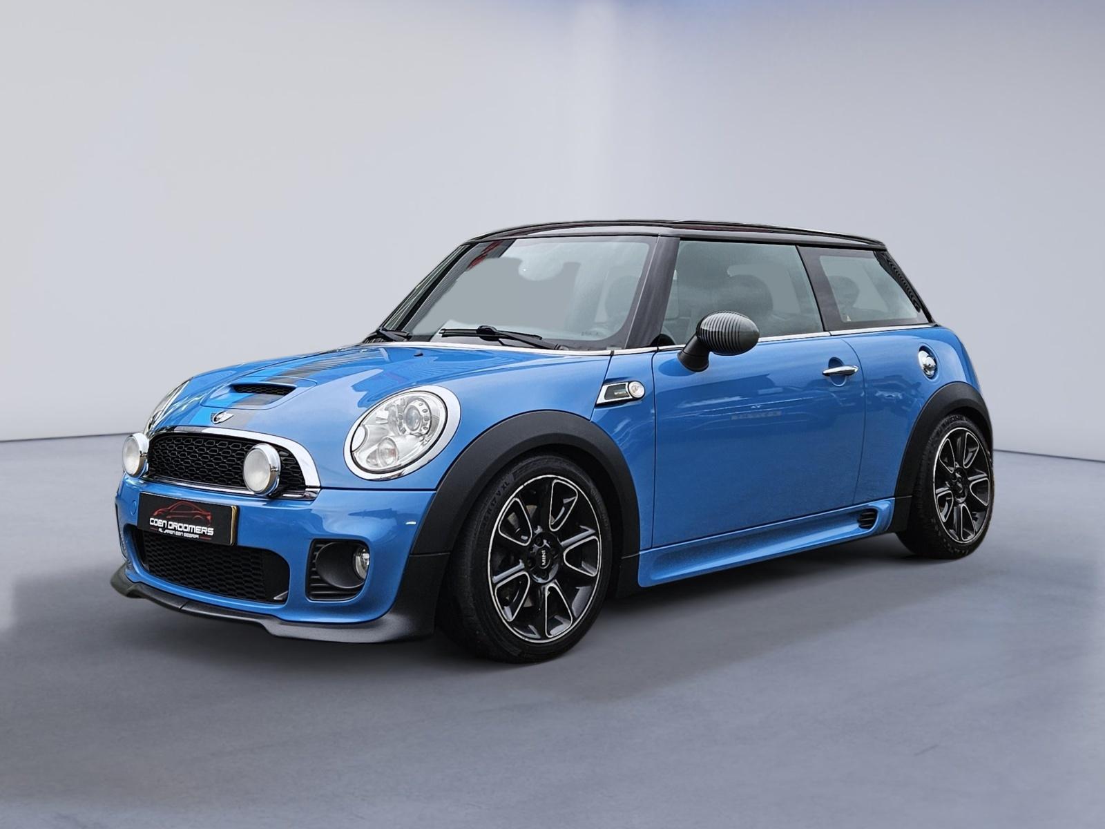 Mini Cooper S 1.6 Bayswater Edition /Uniek/Apple Carplay/Scorpion uitlaat/Leder/Cruise&Clima Control/Stoelverw./Groot scherm/Harman Kardon/Alarm Klasse 3(MET GARANTIE*)