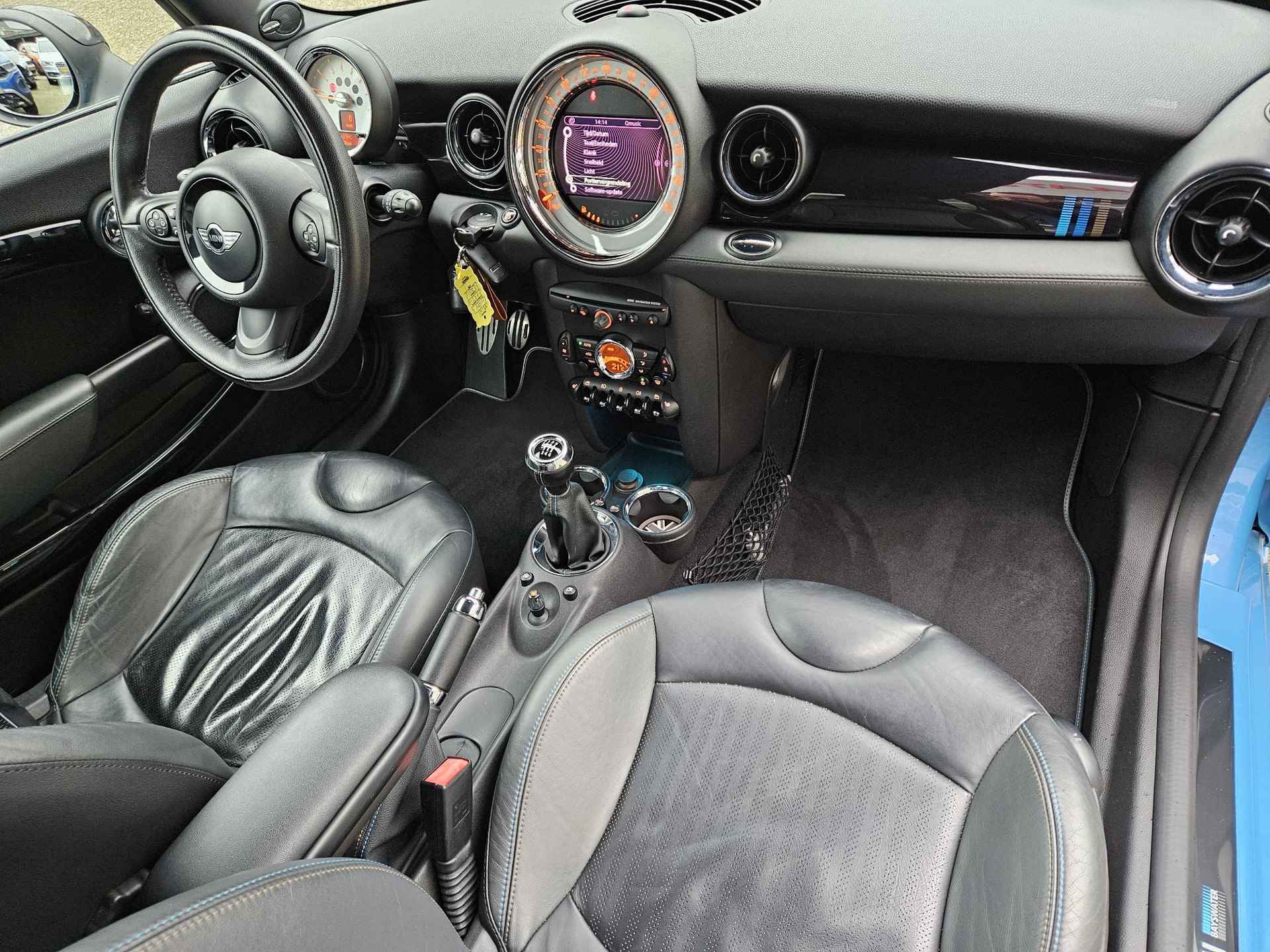 Mini Cooper S 1.6 Bayswater Edition /Uniek/Apple Carplay/Scorpion uitlaat/Leder/Cruise&Clima Control/Stoelverw./Groot scherm/Harman Kardon/Alarm Klasse 3(MET GARANTIE*) - 12/33