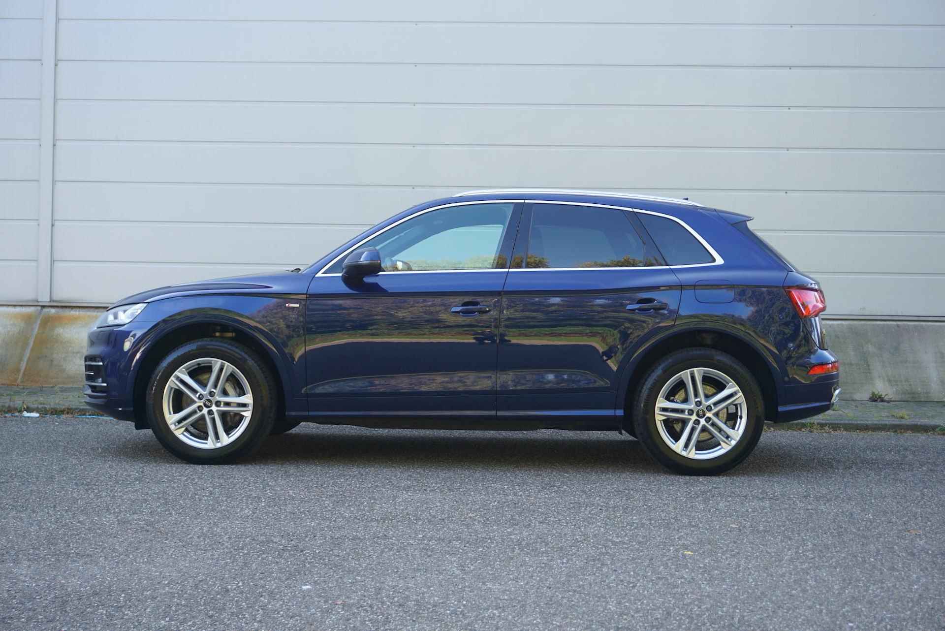 Audi Q5 50 TFSIe 299pk PHEV S Edition | Keyless | Verwarmbaar Stuur| Adaptive Cruise | Matrix LED | Stoelverwarming V/A - 12/44