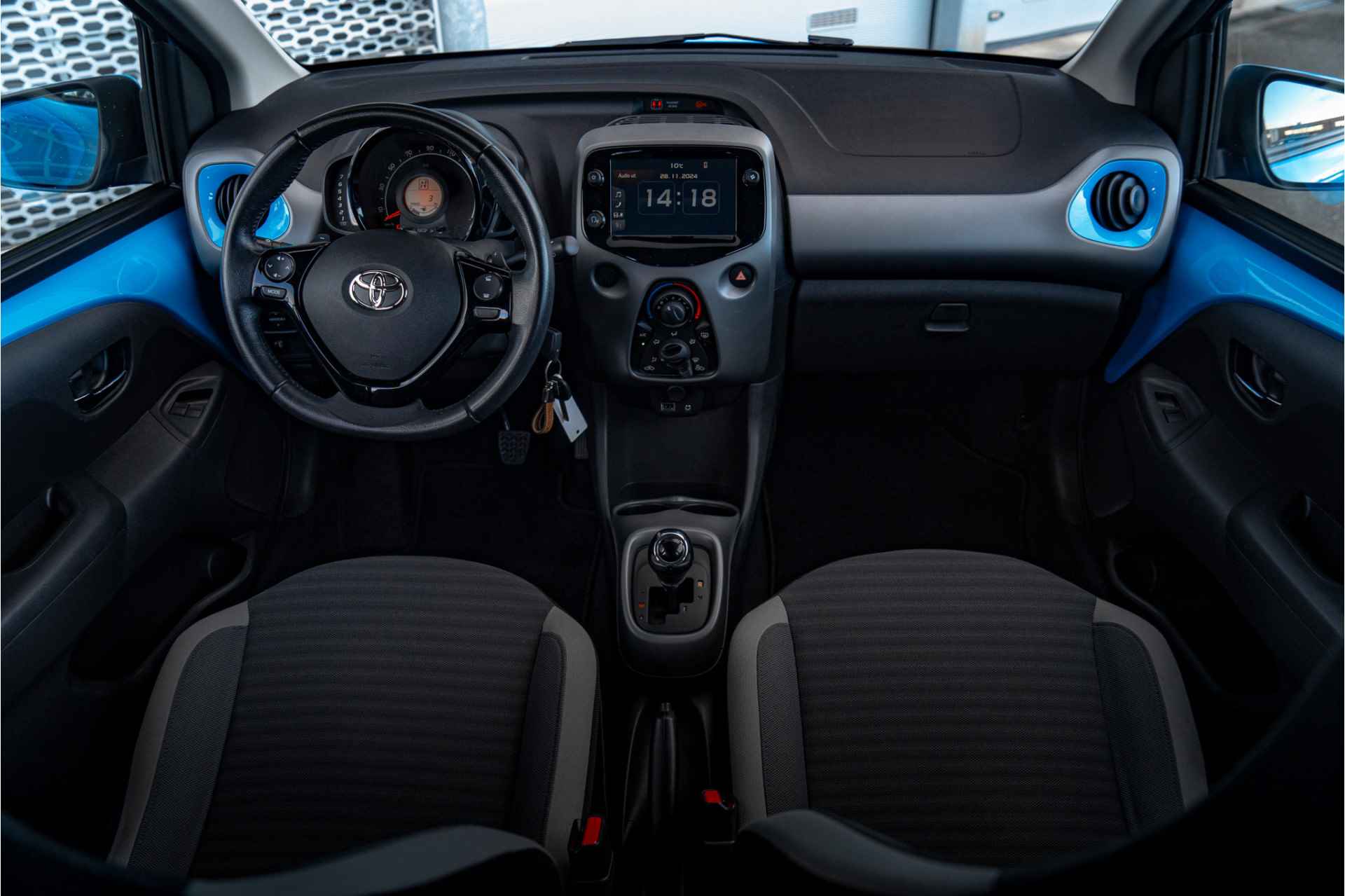 Toyota Aygo 1.0 VVT-i x-play Automaat - 9/24