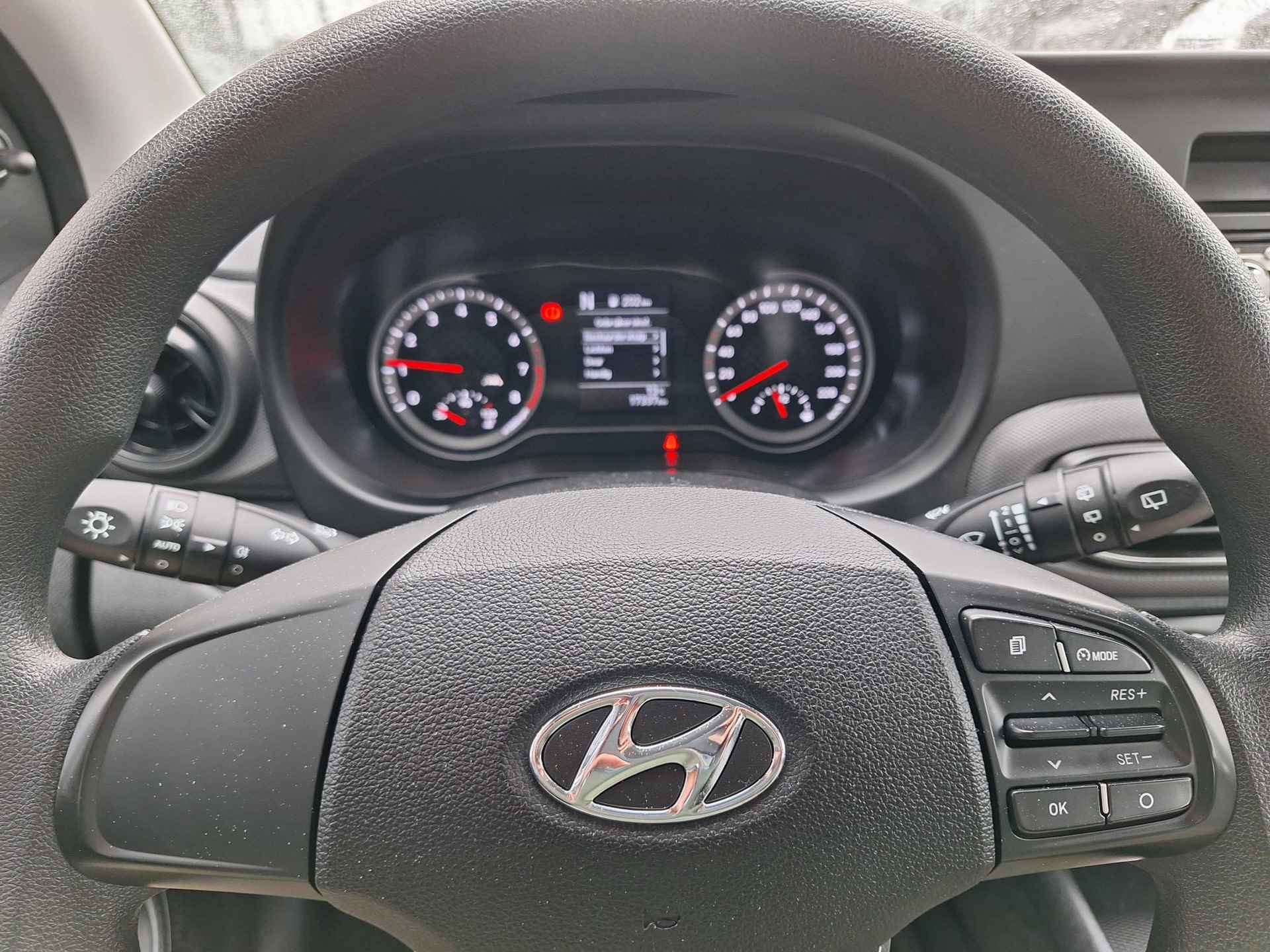 Hyundai i10 1.0 Drive 5-zits Automaat | Rijklaarprijs! | Airconditioning | Elektrische ramen | Inclusief 36 mnd Garantie! | - 6/26