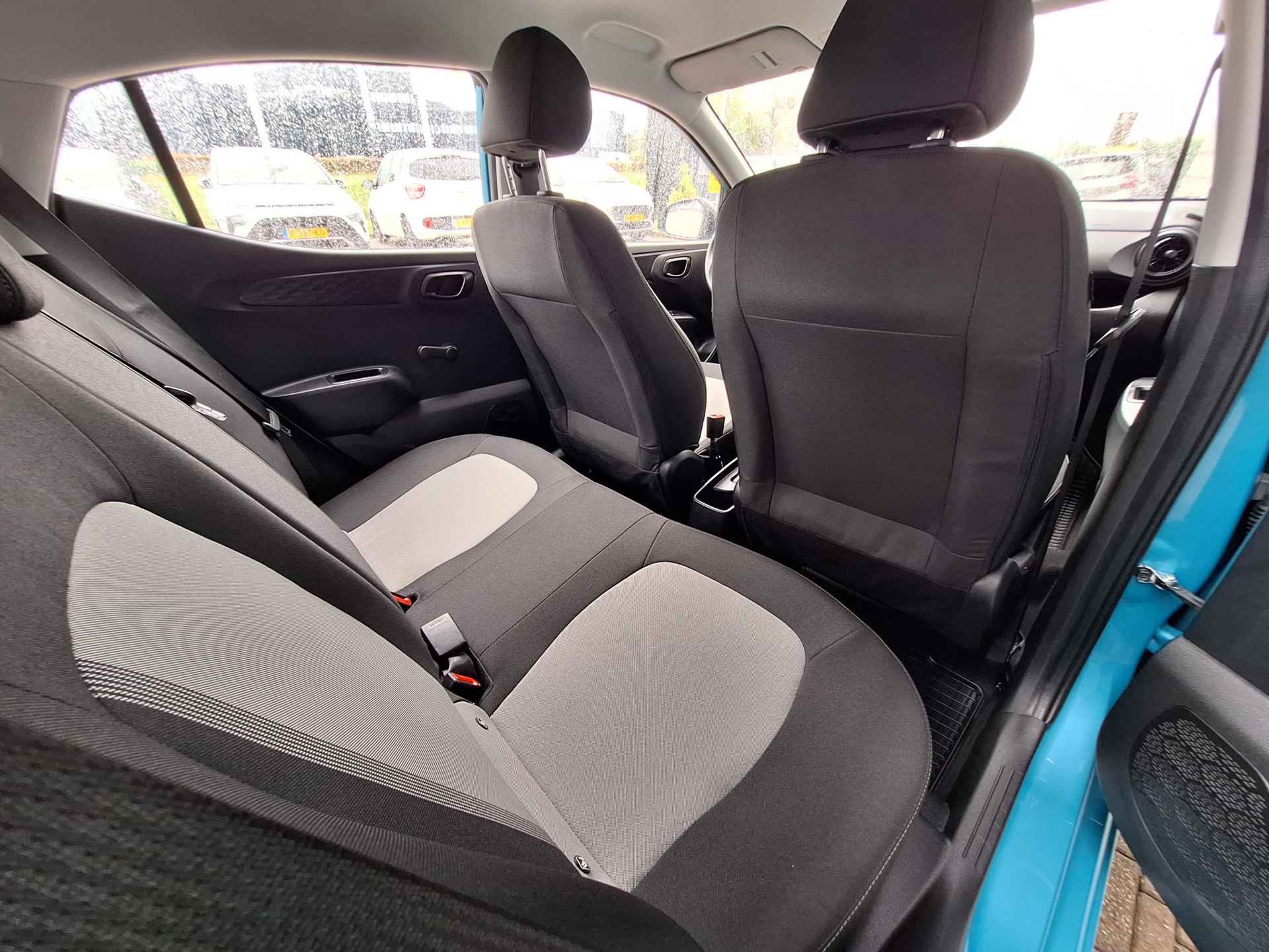 Hyundai i10 1.0 Drive 5-zits Automaat | Rijklaarprijs! | Airconditioning | Elektrische ramen | Inclusief 36 mnd Garantie! | - 24/26