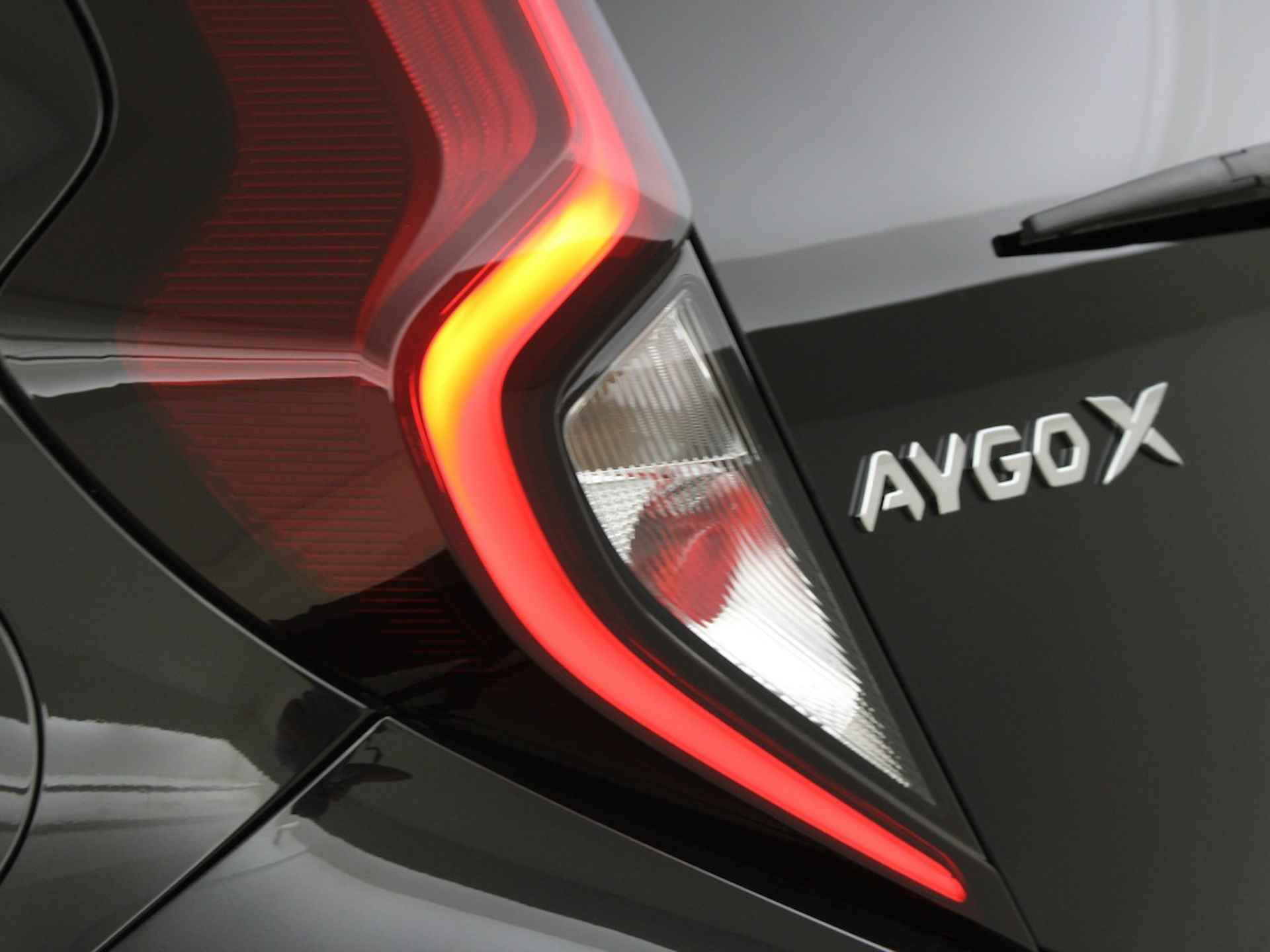 Toyota Aygo X 1.0 VVT-i MT Pulse | PDC V+A | Stoelverwarming - 11/29