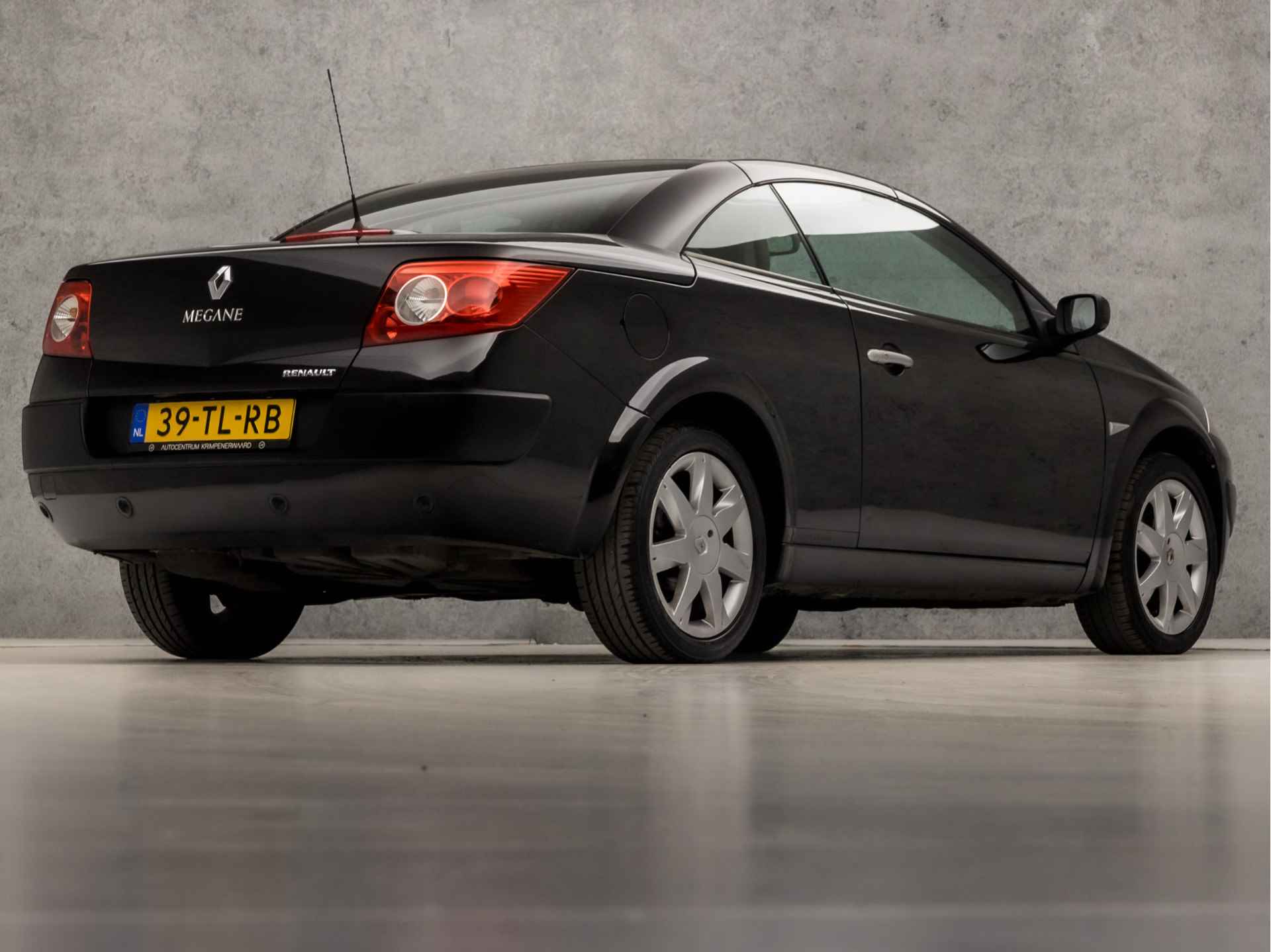 Renault Megane Cabriolet 2.0-16V Tech Line Automaat (YOUNGTIMER, XENON, PARKEERSENSOREN, LEDEREN SPORTSTOELEN, CRUISE, LM VELGEN, NIEUWE APK, NIEUWSTAAT) - 5/28