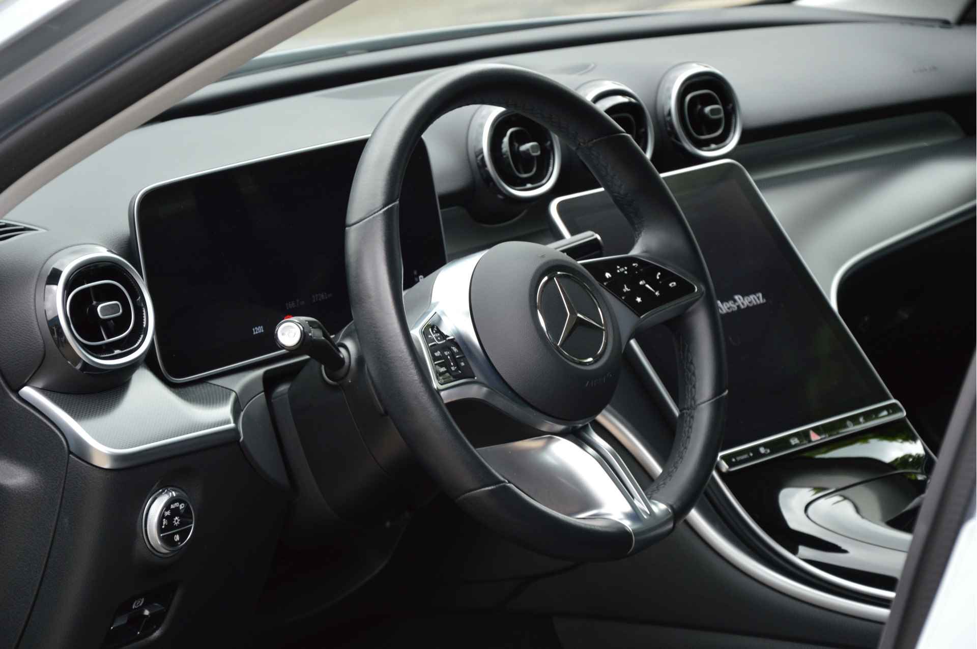 Mercedes-Benz C-Klasse 180 AUTOMAAT | AVANTGARDE | LED | SFEERVERLICHTING | NAVI | CAMERA | ENZ - 14/37